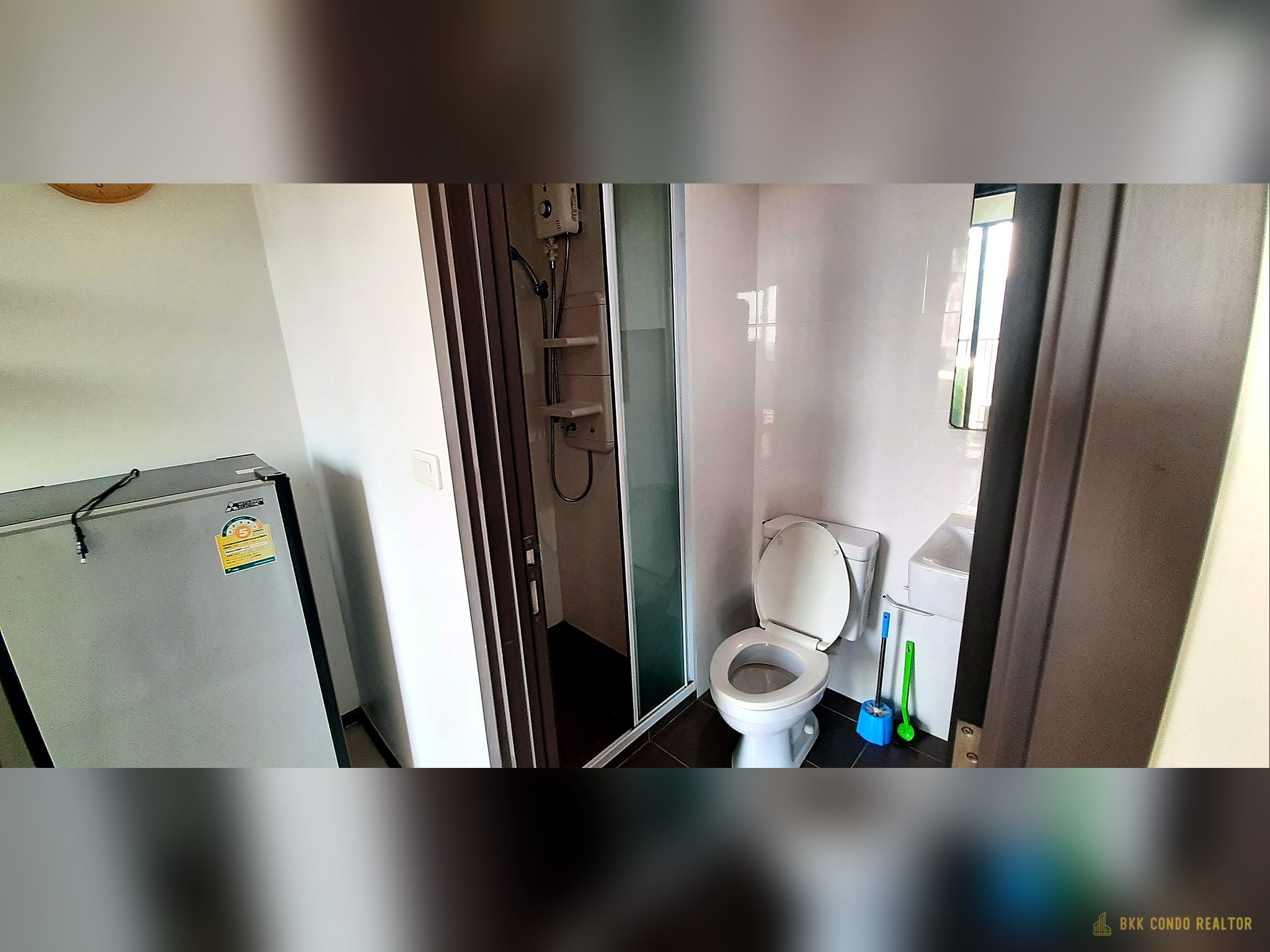 1-Bedroom Condo for Rent at The Base Park West (27 sqm) — On Nut BTS