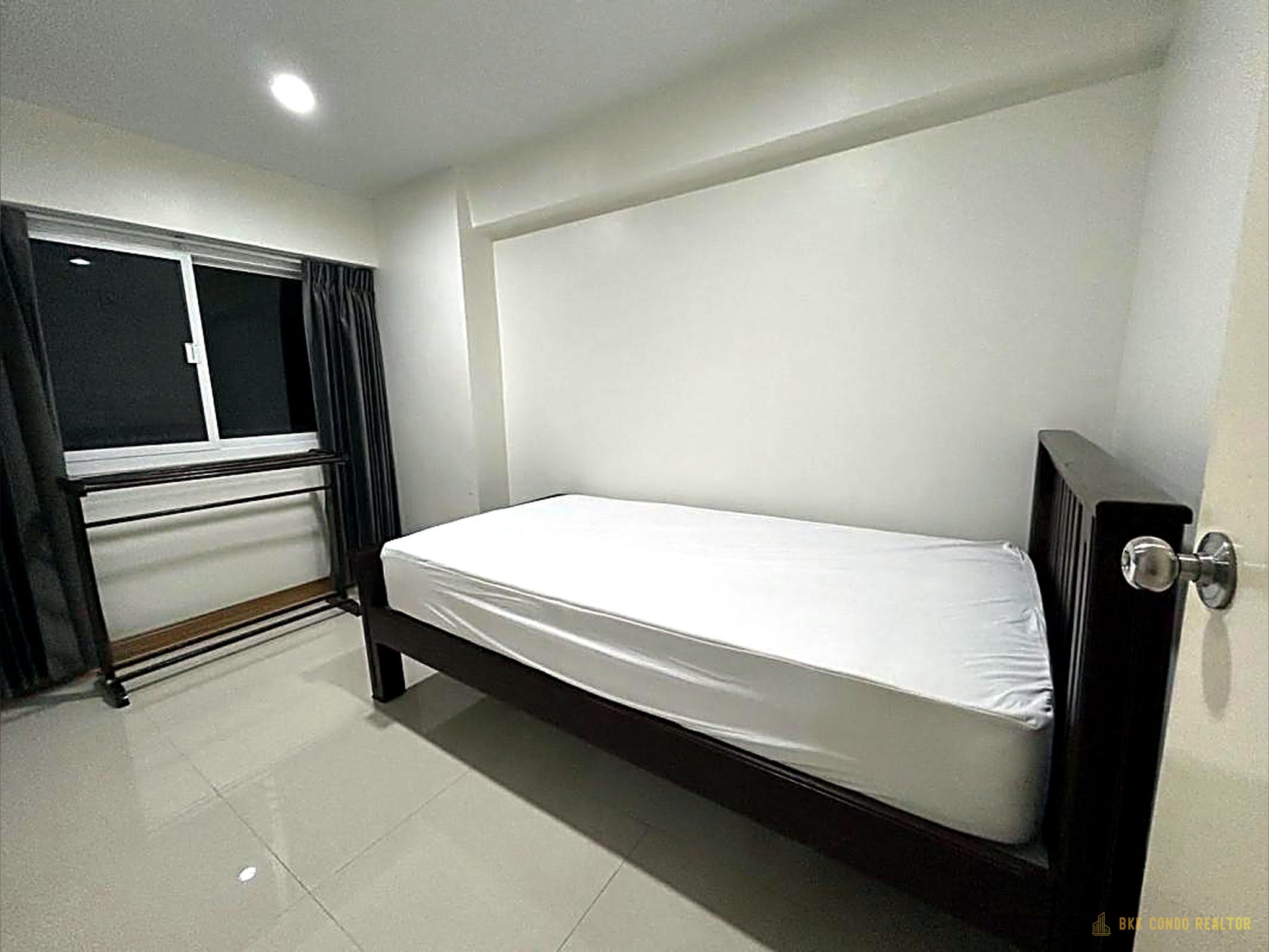 2-Bedroom Condo for Rent at Thonglor Tower (48.5 sqm) — Thonglor BTS