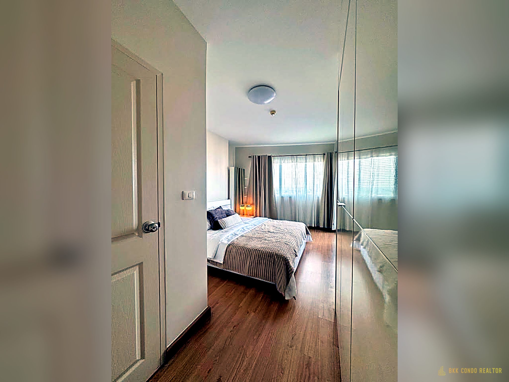 2-Bedroom Condo for Rent at Supalai Park Ekkamai-Thonglor (82.27 sqm) — Ekkamai BTS