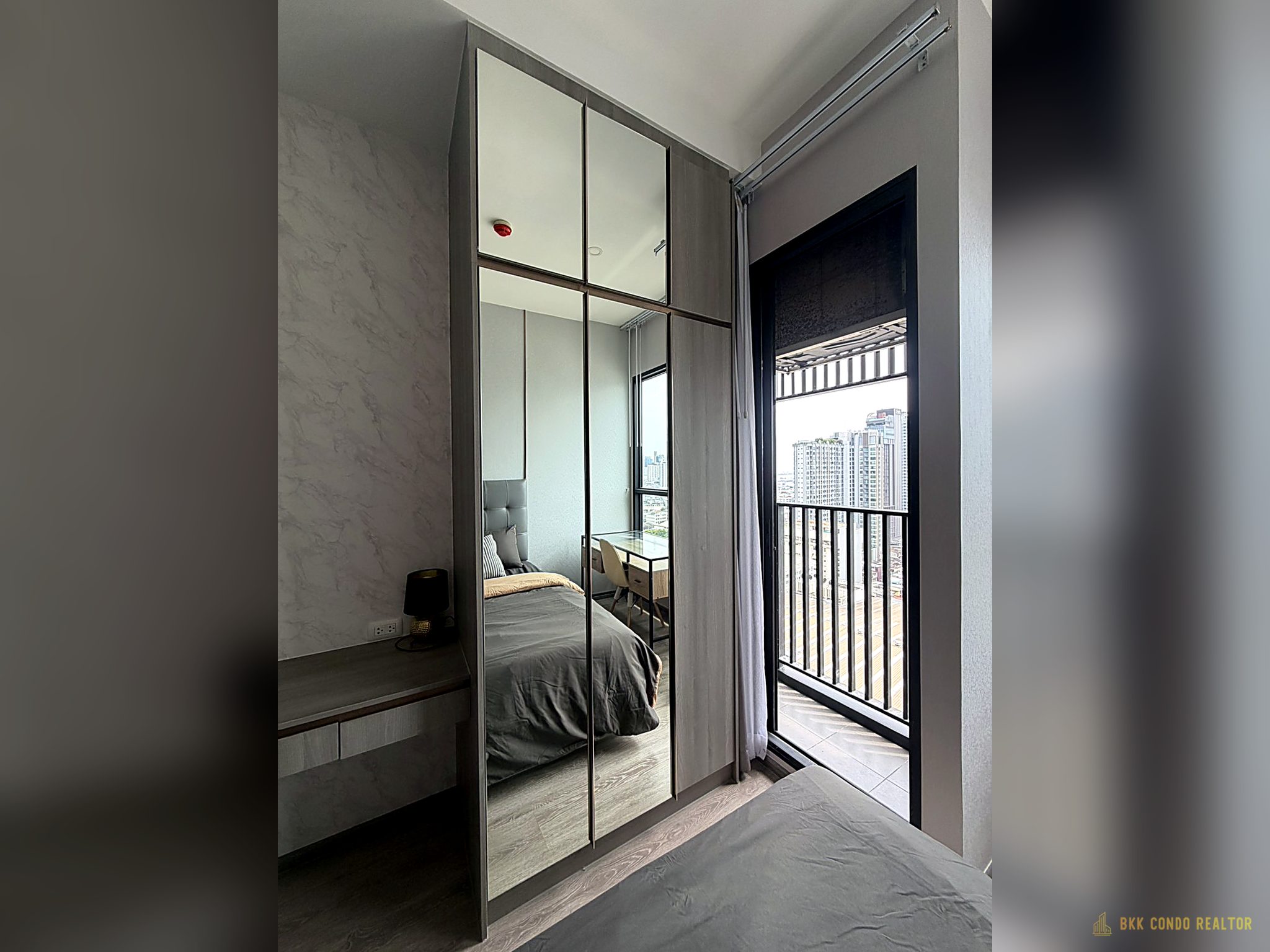 04-bedroom-76 Studio Condo for Rent at KnightsBridge Prime – Onnut (23 sqm) — On Nut BTS