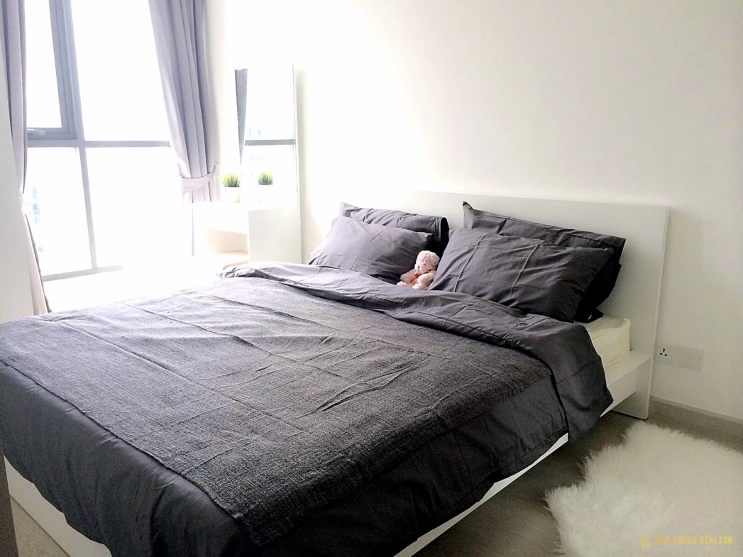 1-Bedroom Condo for Rent at IDEO Mobi Phayathai (31 sqm) — Phaya Thai BTS
