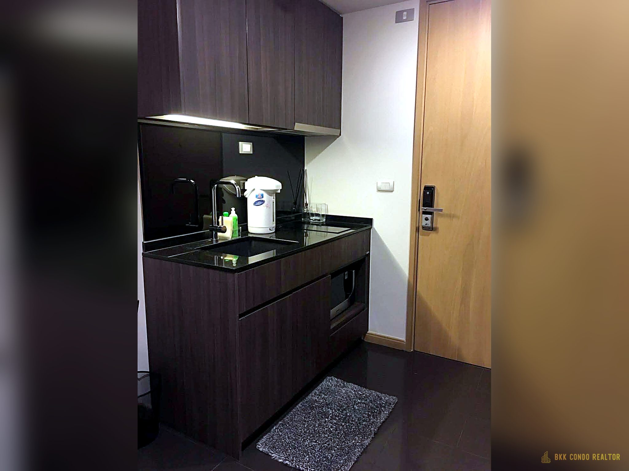 1-Bedroom Condo for Rent at Via 49 (35 sqm) — Thong Lo BTS