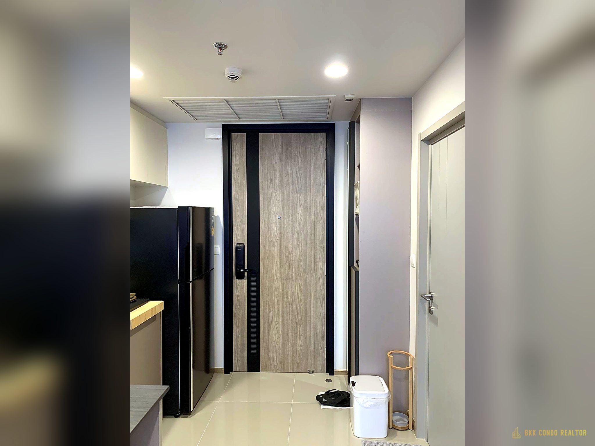 1-Bedroom Condo for Rent at Oka Haus (34.07 sqm) — Thonglor BTS
