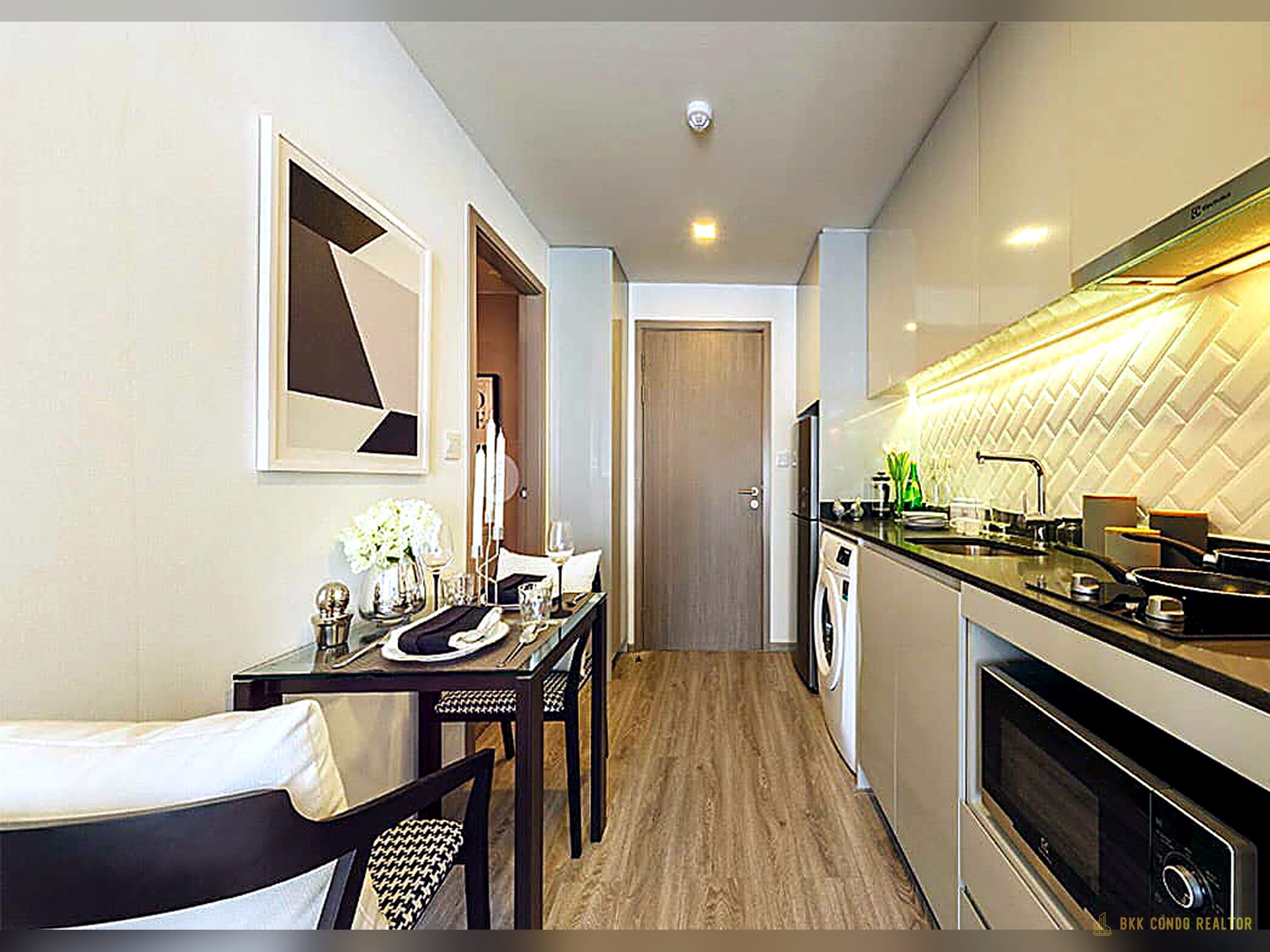 1-Bedroom Condo for Rent at Maestro 14 Siam-Ratchathewi (30 sqm) — Ratchathewi BTS