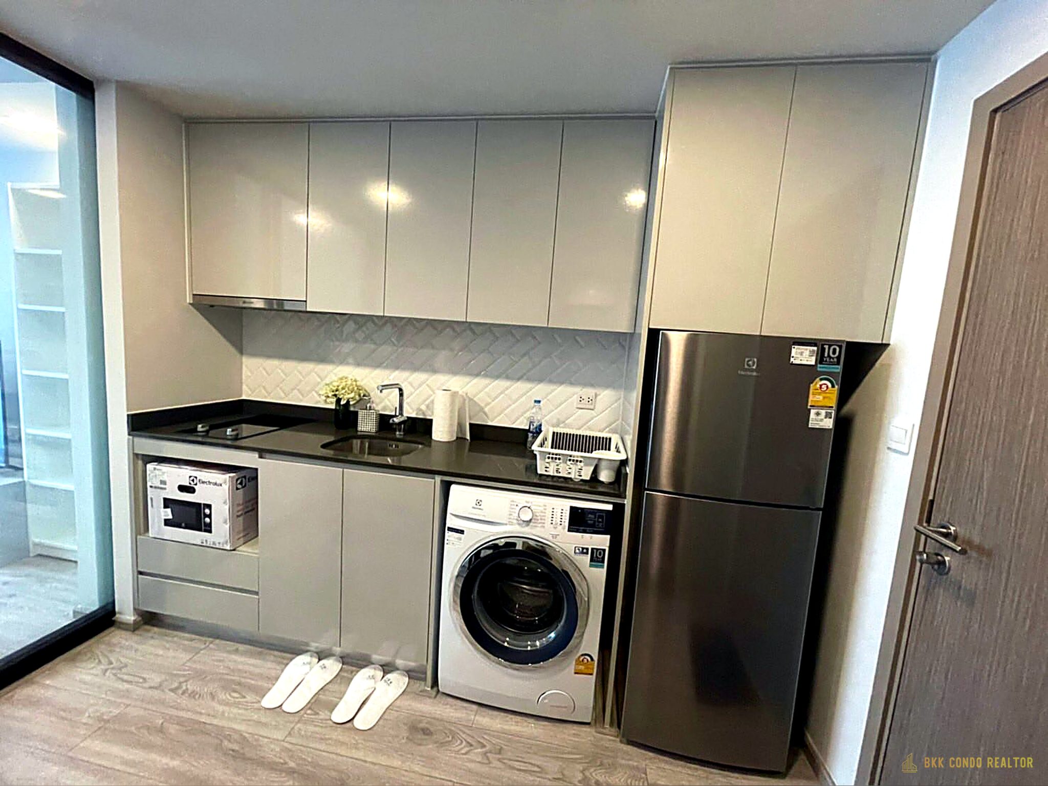 1-Bedroom Condo for Rent at Maestro 14 Siam-Ratchathewi (30 sqm) — Ratchathewi BTS