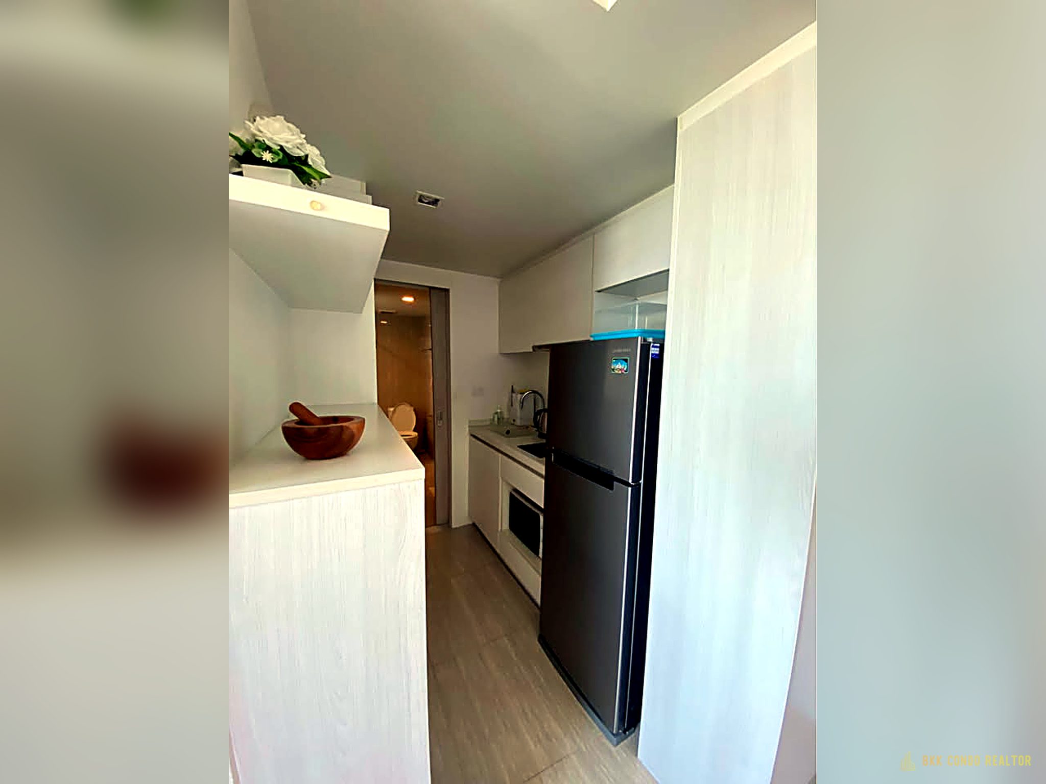 04-kitchen-33 1-Bedroom Condo for Rent at Downtown 49 (44.44 sqm) — Thonglor BTS