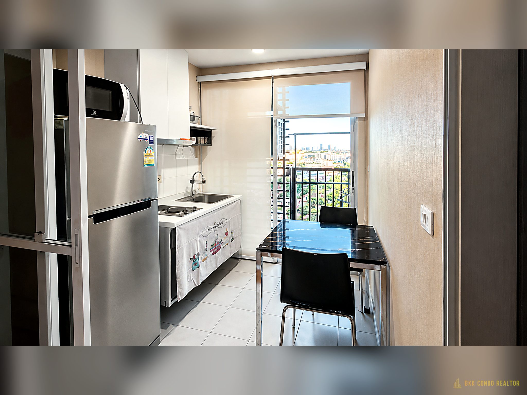 04-kitchen-7 1-Bedroom Condo for Rent at The Base Sukhumvit 77 (30 sqm) — On Nut BTS
