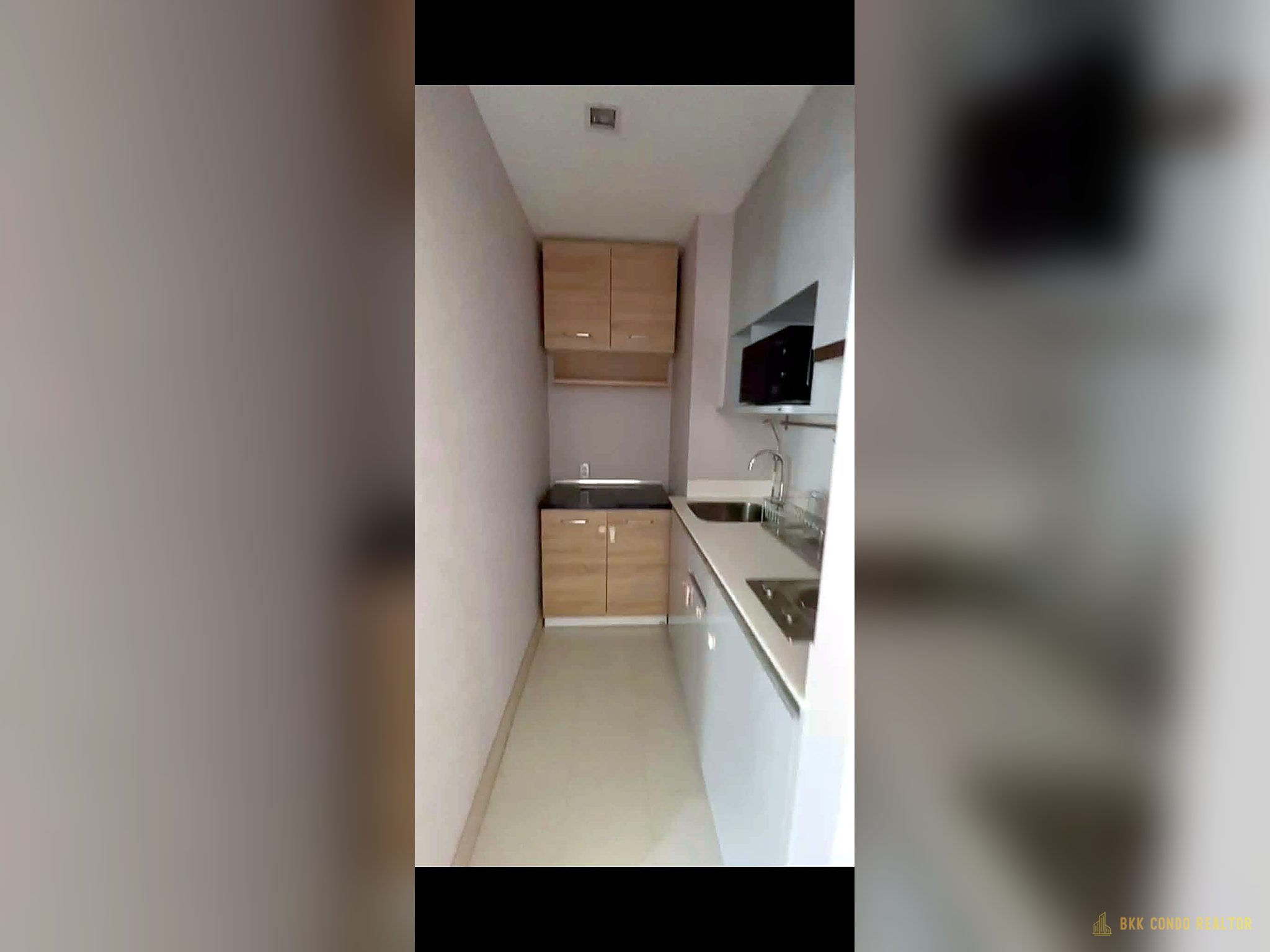 2-Bedroom Condo for Rent at IDEO Mobi Sathorn (42 sqm) — BTS Krung Thonburi