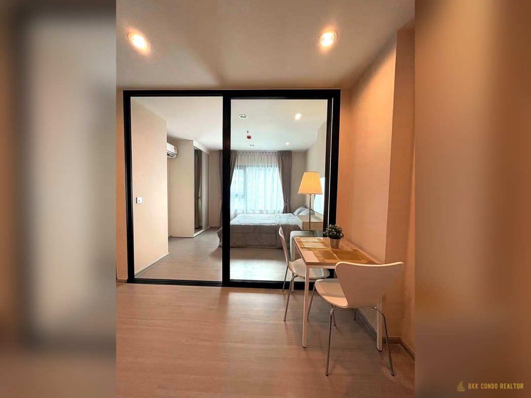 1-Bedroom Condo for Rent at Aspire Erawan Prime (32.5 sqm) — Chang Erawan BTS