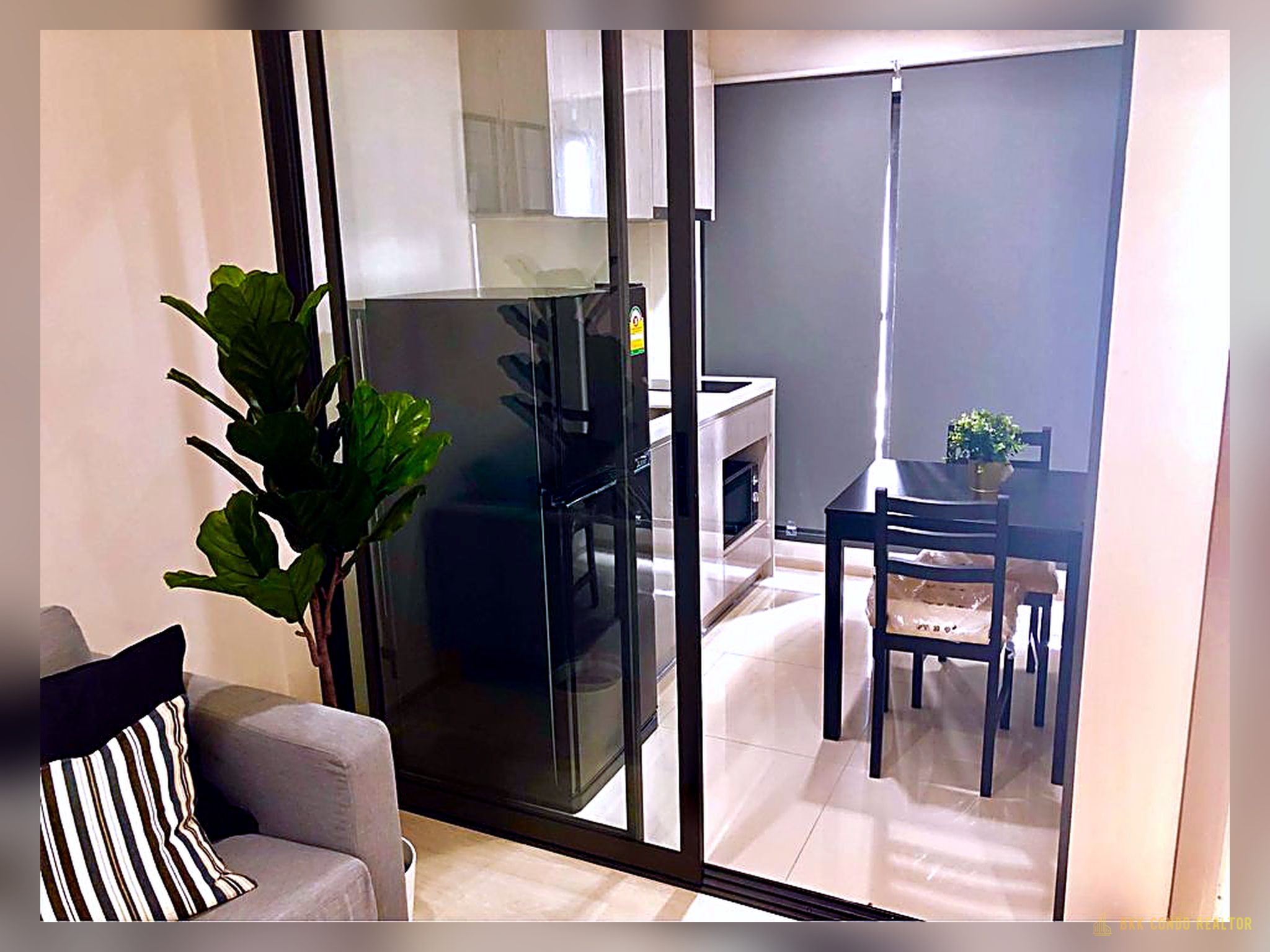 04-living_room-149 1-Bedroom Condo for Rent at Life Sukhumvit 48 (30 sqm) — Phra Khanong BTS