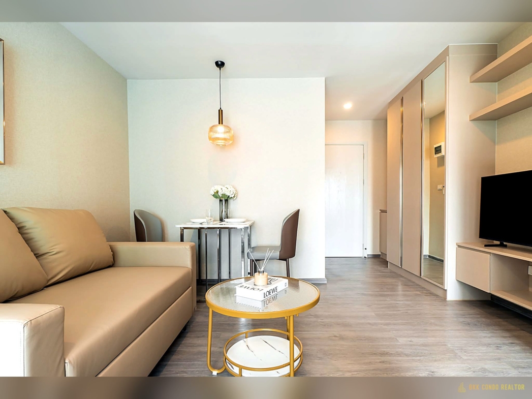 Studio Condo for Rent at Regent Home Bangna (28 sqm) — Bangna BTS