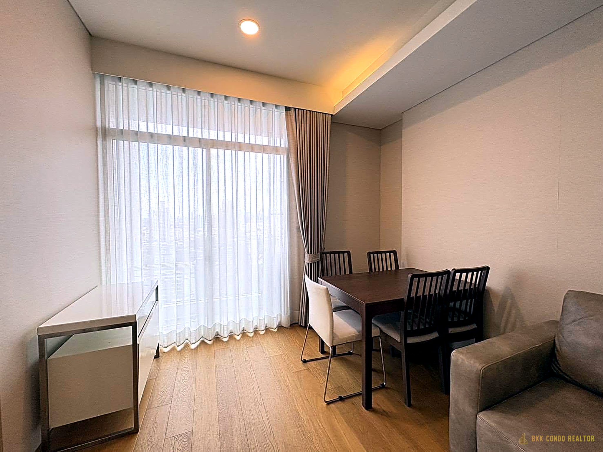 2-Bedroom Condo for Rent at Siamese Exclusive Sukhumvit 42 (51.55 sqm) — Ekkamai BTS
