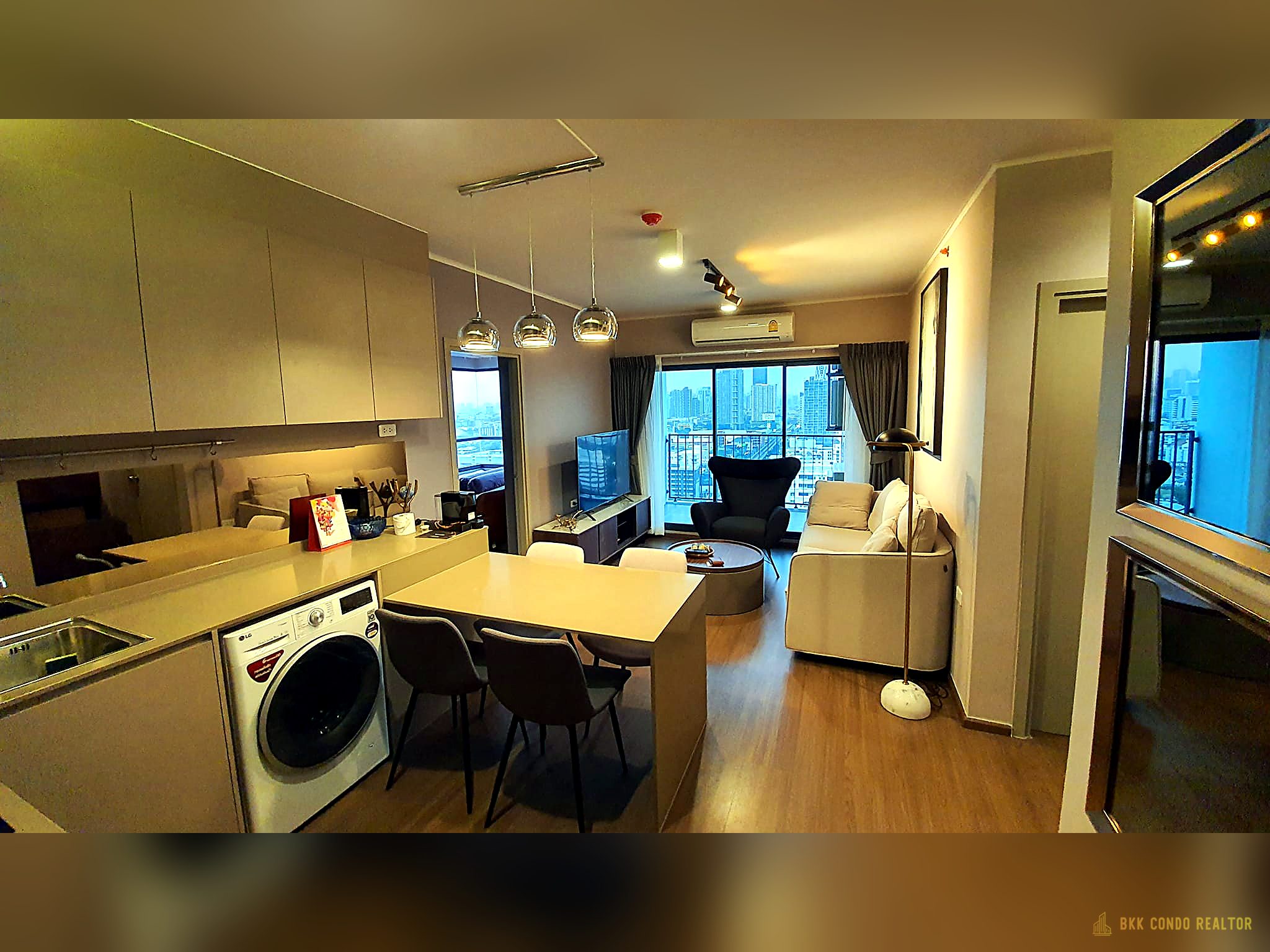 04-living_room-20 2-Bedroom Condo for Rent at IDEO Sukhumvit 93 (60 sqm) — Bang Chak BTS