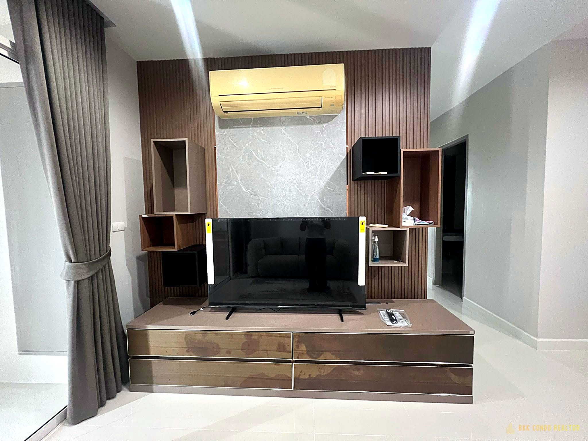 2-Bedroom Condo for Rent at Ideo Verve Ratchaprarop (69.33 sqm) — Ratchaprarop ARL