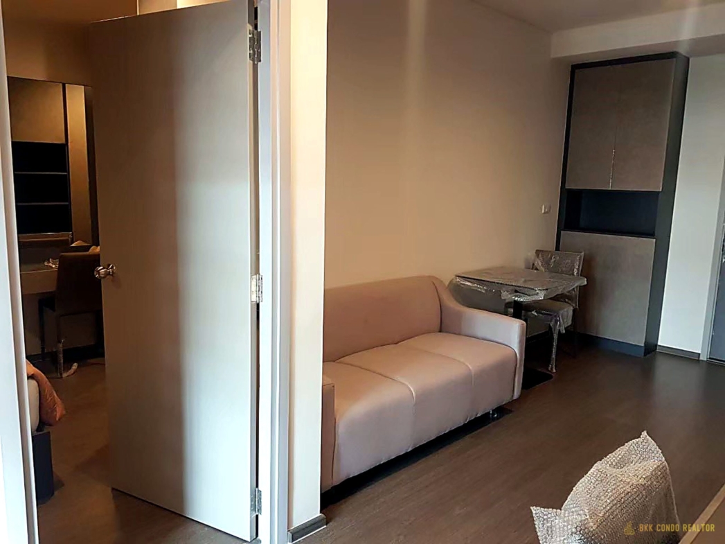1-Bedroom Condo for Rent at Ideo Phahol-Jatujak (35 sqm) — Saphan Khwai BTS