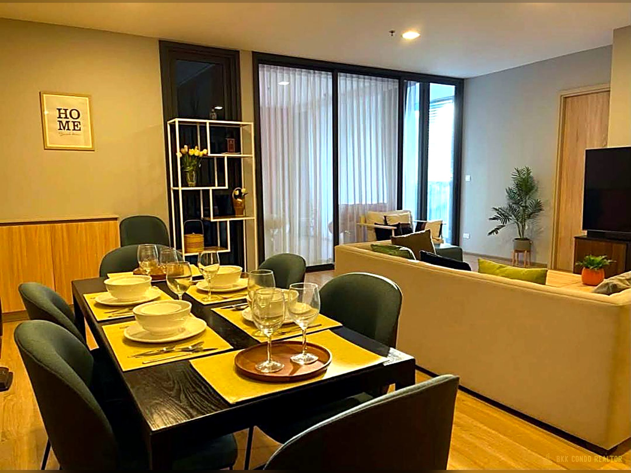 3-Bedroom Condo for Rent at XT Phayathai (100 sqm) — Phaya Thai BTS