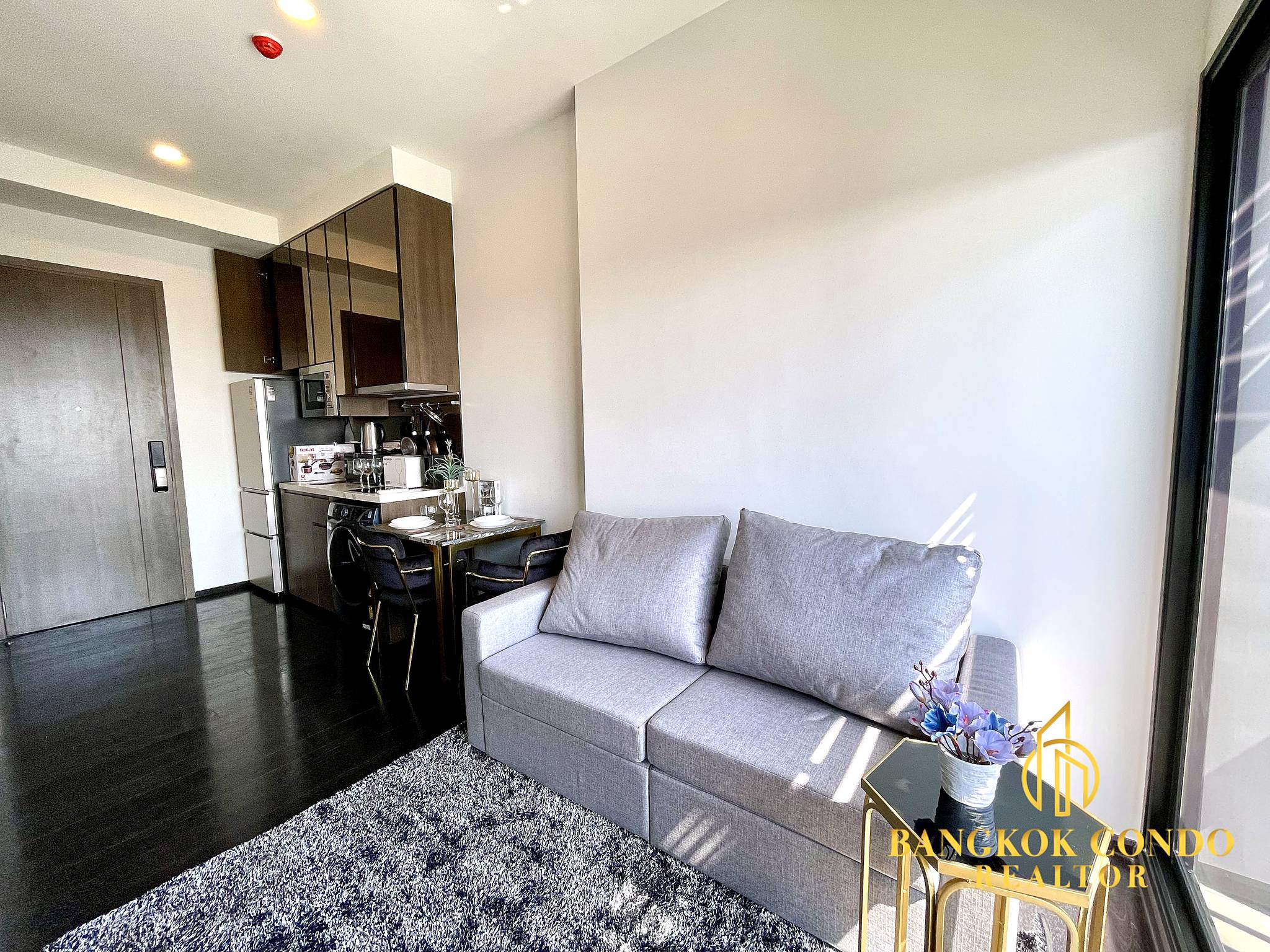 04-living_room-57 1-Bedroom Condo for Rent at Park Origin Thonglor (33 sqm) — Thonglor BTS