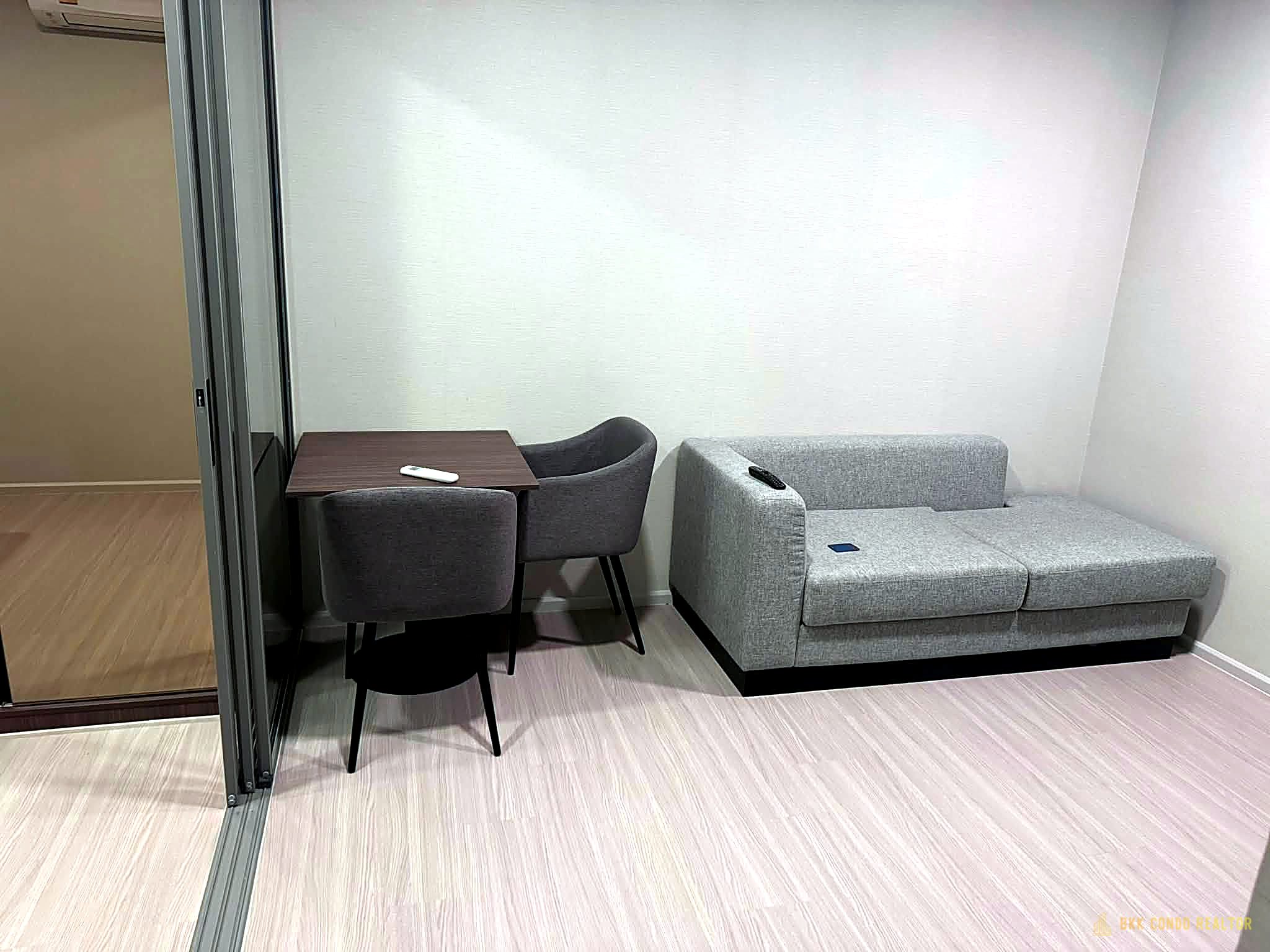 1-Bedroom Condo for Rent at Quintara Phume Sukhumvit 39 (30.85 sqm) — Phrom Phong BTS