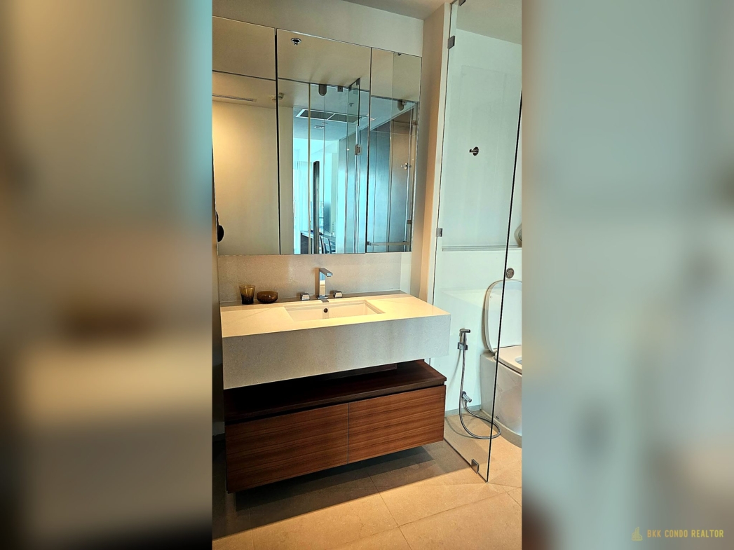 2-Bedroom Condo for Rent at The River Condo Charoen-Nakhon (138 sqm) — BTS Saphan Taksin