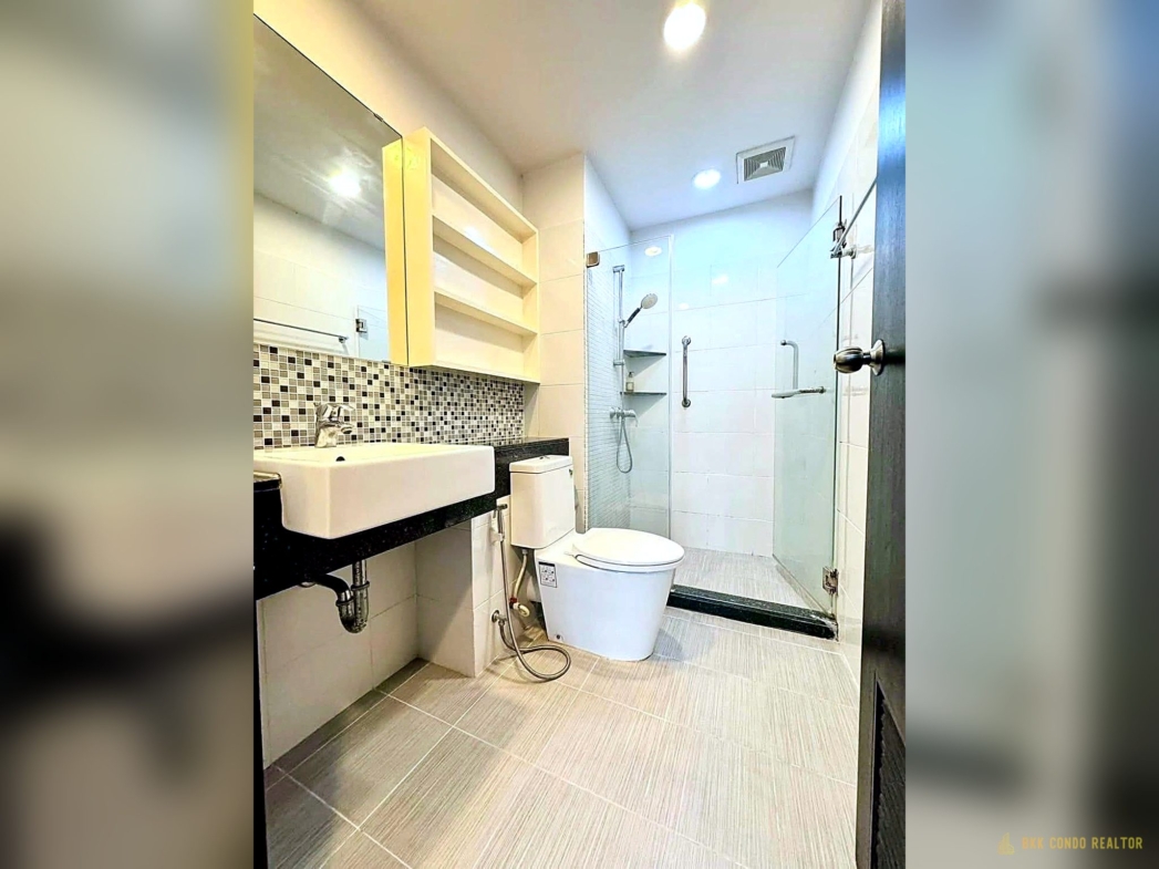1-Bedroom Condo for Rent at Diamond Sukhumvit (35 sqm) — On Nut BTS