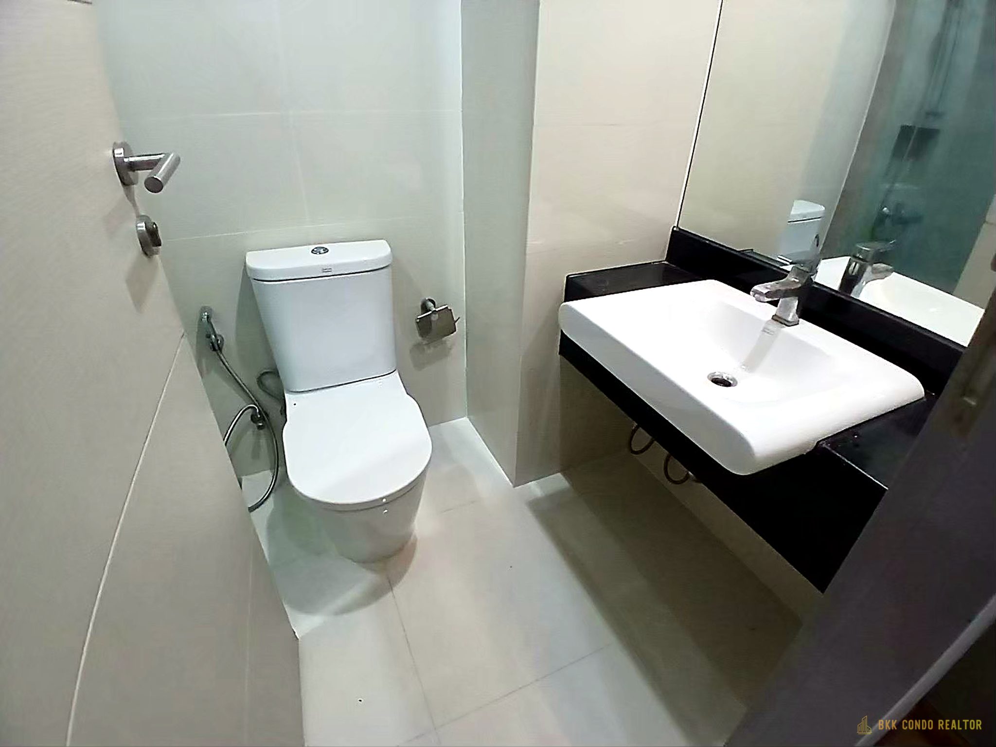 1-Bedroom Condo for Rent at Ideo Verve Ratchaprarop (33 sqm) — Ratchathewi BTS