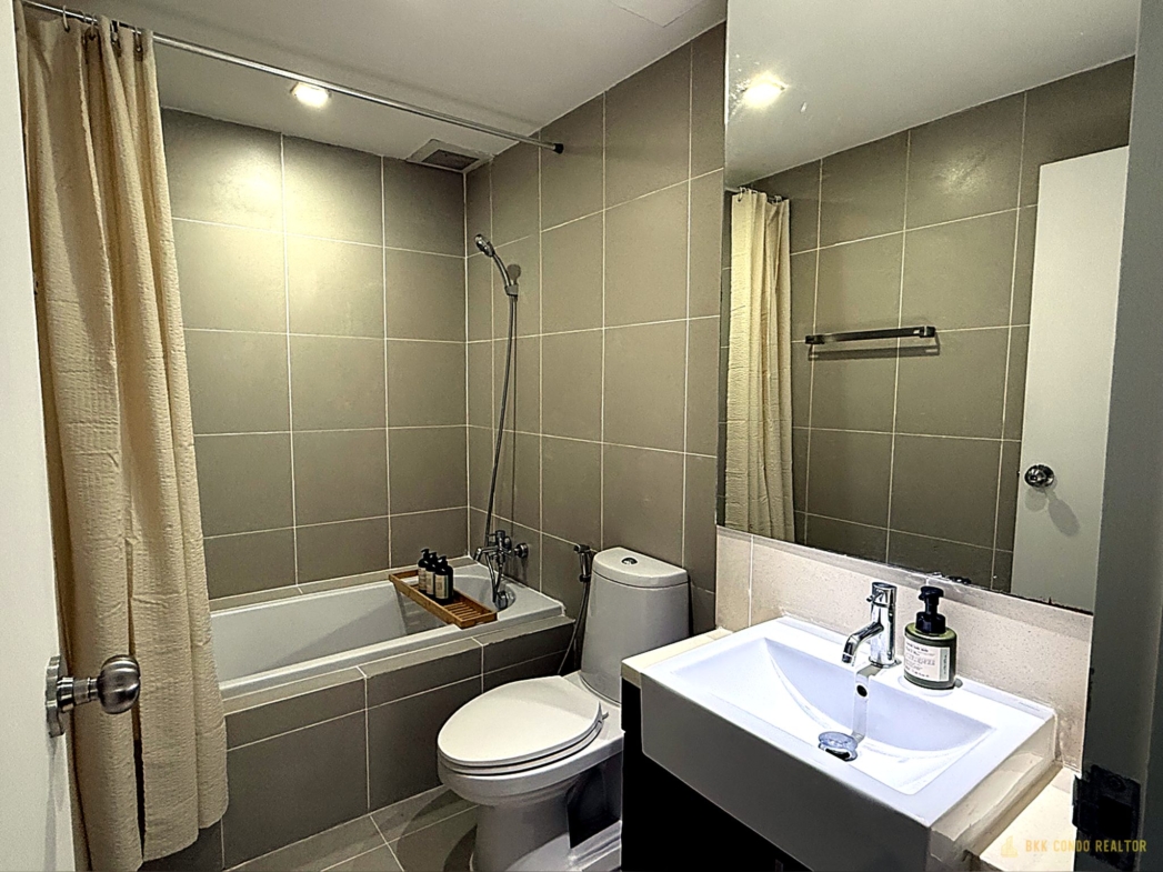 1-Bedroom Condo for Rent at Noble Remix Thonglor (40 sqm) — Thonglor BTS