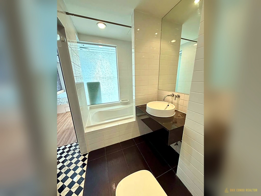 1-Bedroom Condo for Rent at IDEO Mix Sukhumvit 103 (35 sqm) — Udom Suk BTS