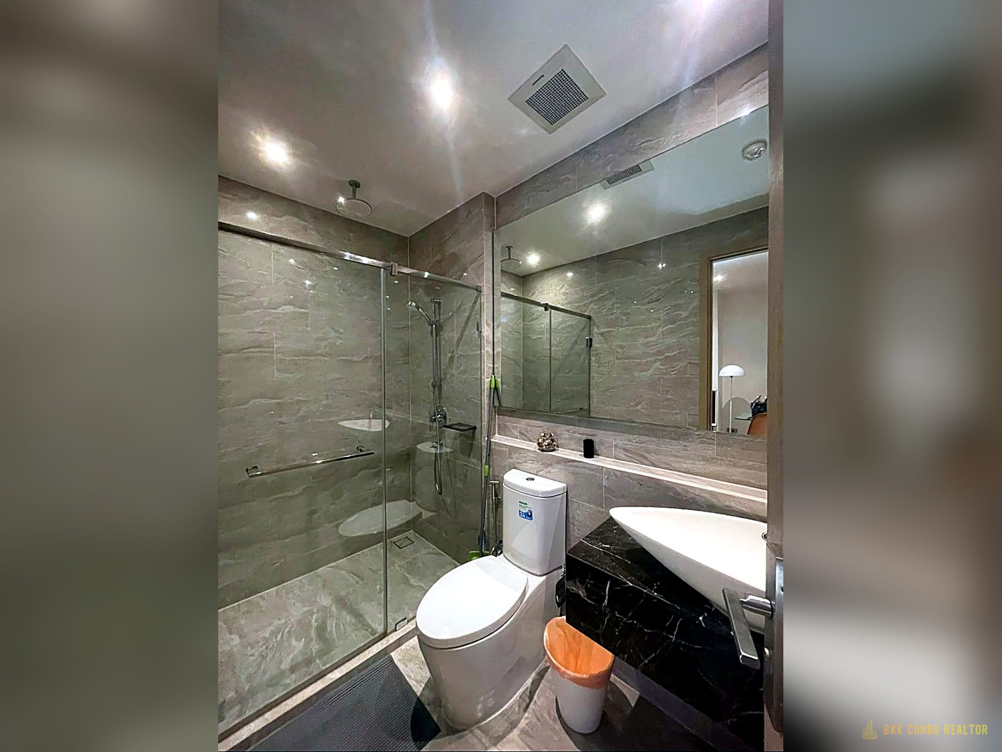 1-Bedroom Condo for Rent at Ashton Asoke – Rama 9 (33 sqm) — Rama 9 MRT