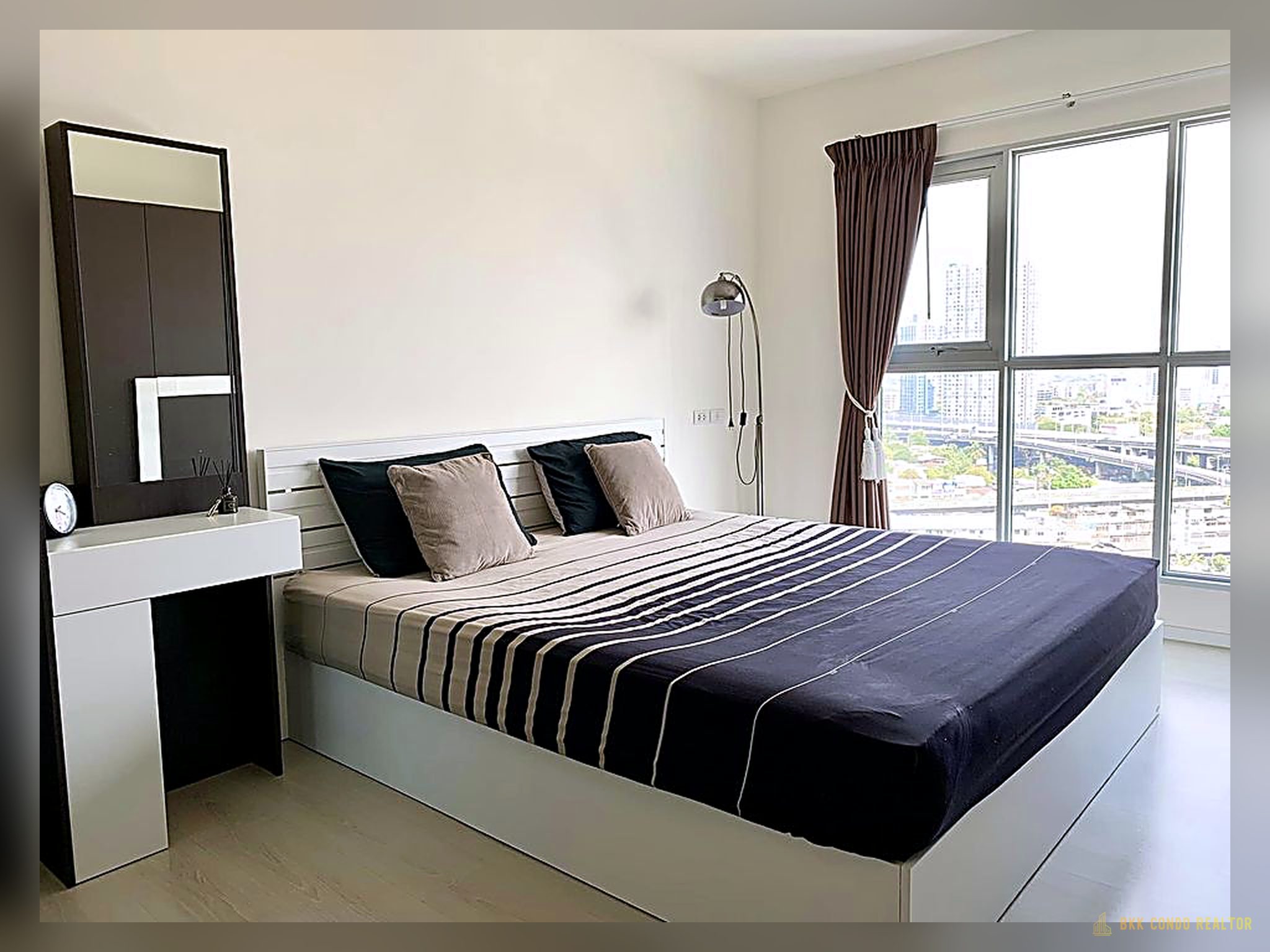 1-Bedroom Condo for Rent at Aspire Sukhumvit 48 (38 sqm) — Phra Khanong BTS