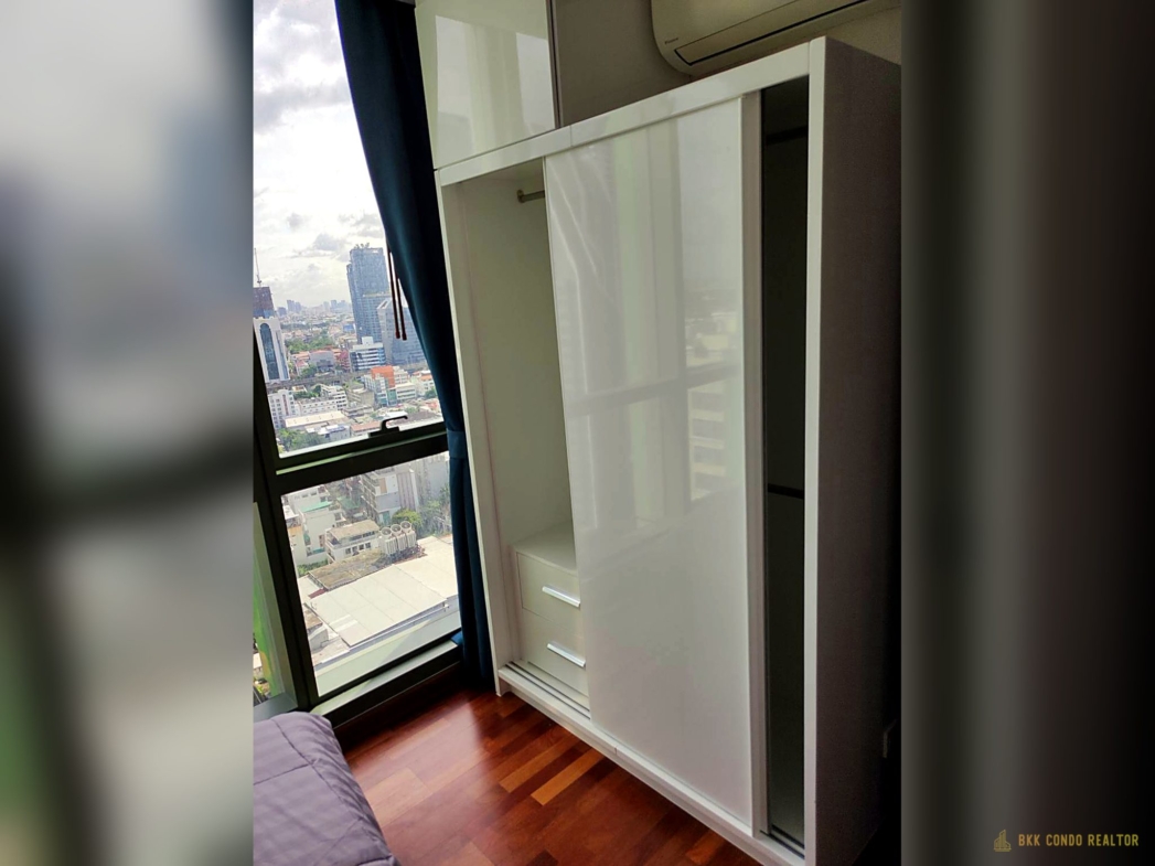2-Bedroom Condo for Rent at Wish Signature Midtown Siam (42 sqm) — Ratchathewi BTS