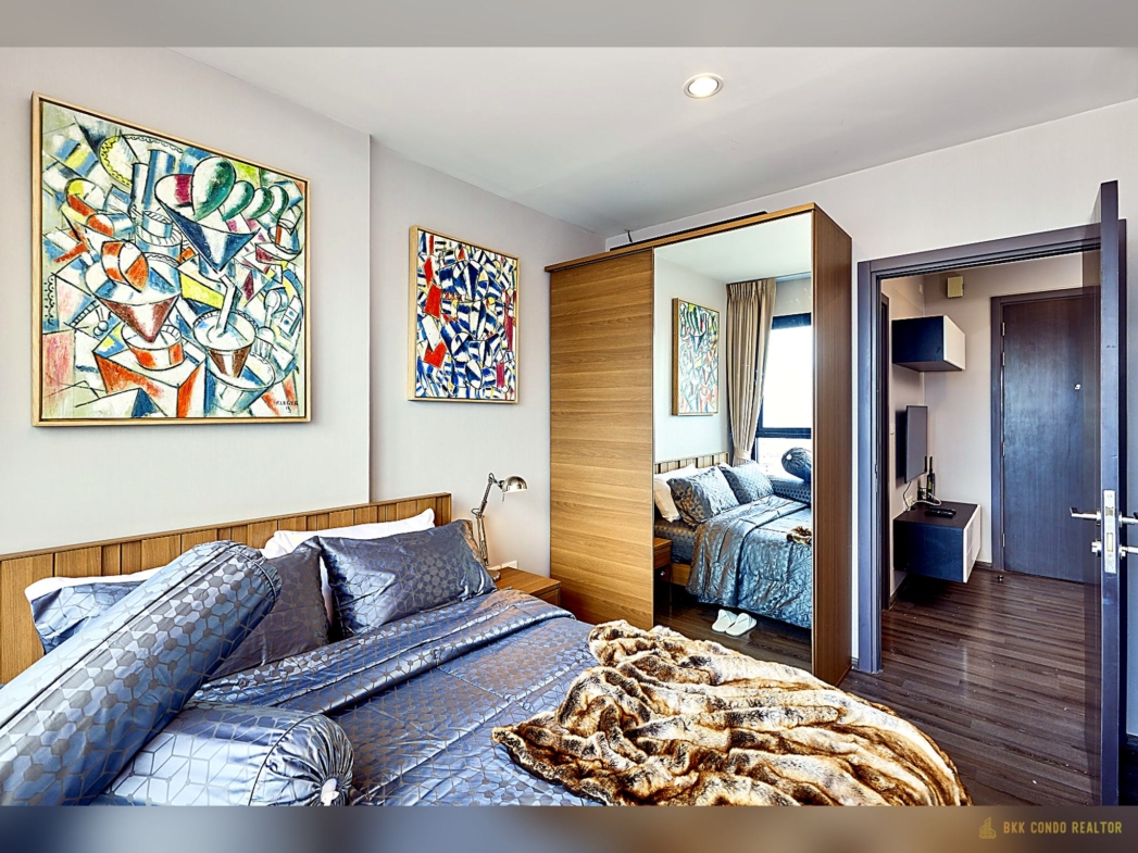 1-Bedroom Condo for Rent at The Base Park East (31 sqm) — On Nut BTS