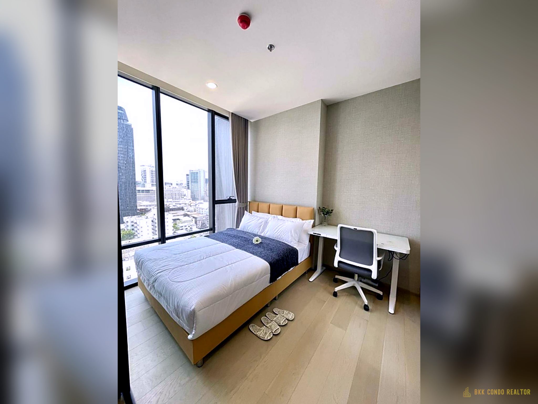 05-bedroom-165 1-Bedroom Condo for Rent at The Extro Phayathai-Rangnam (33 sqm) — Victory Monument BTS