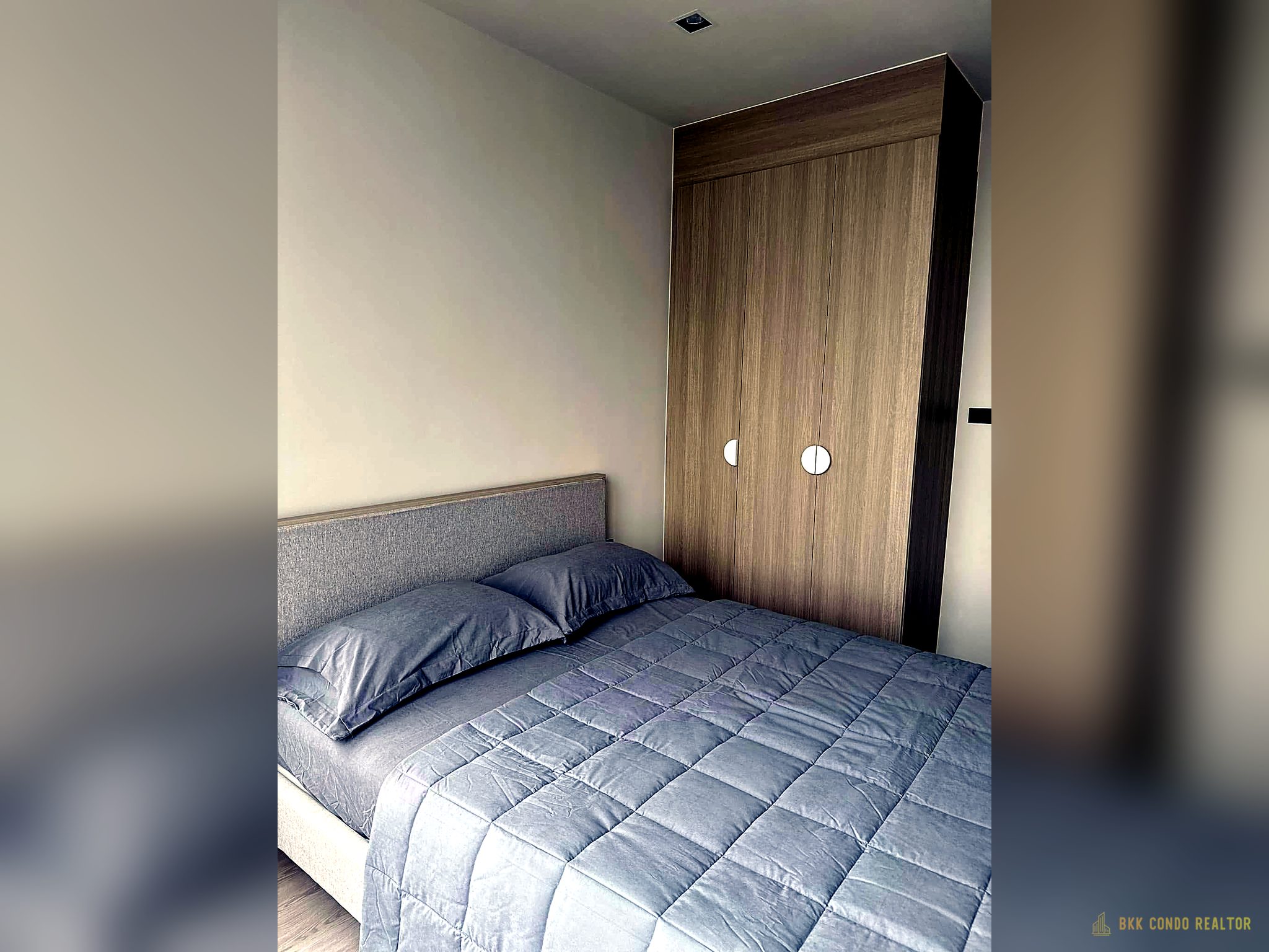 1-Bedroom Condo for Rent at Reference Sathorn – Wongwianyai (31 sqm) — Wongwianyai BTS