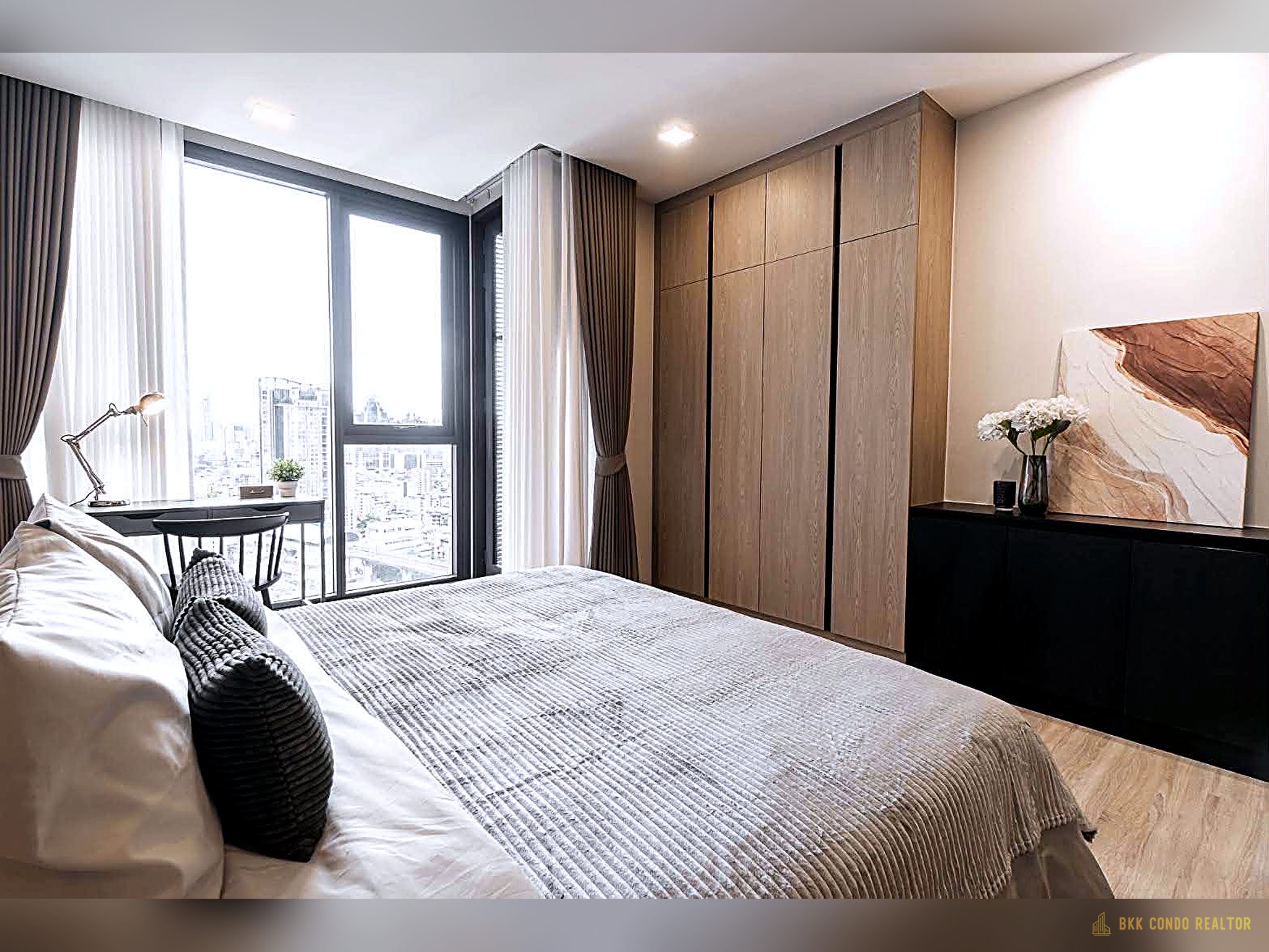 05-bedroom-2 1-Bedroom Condo for Rent at XT Phayathai (42 sqm) — Phaya Thai BTS