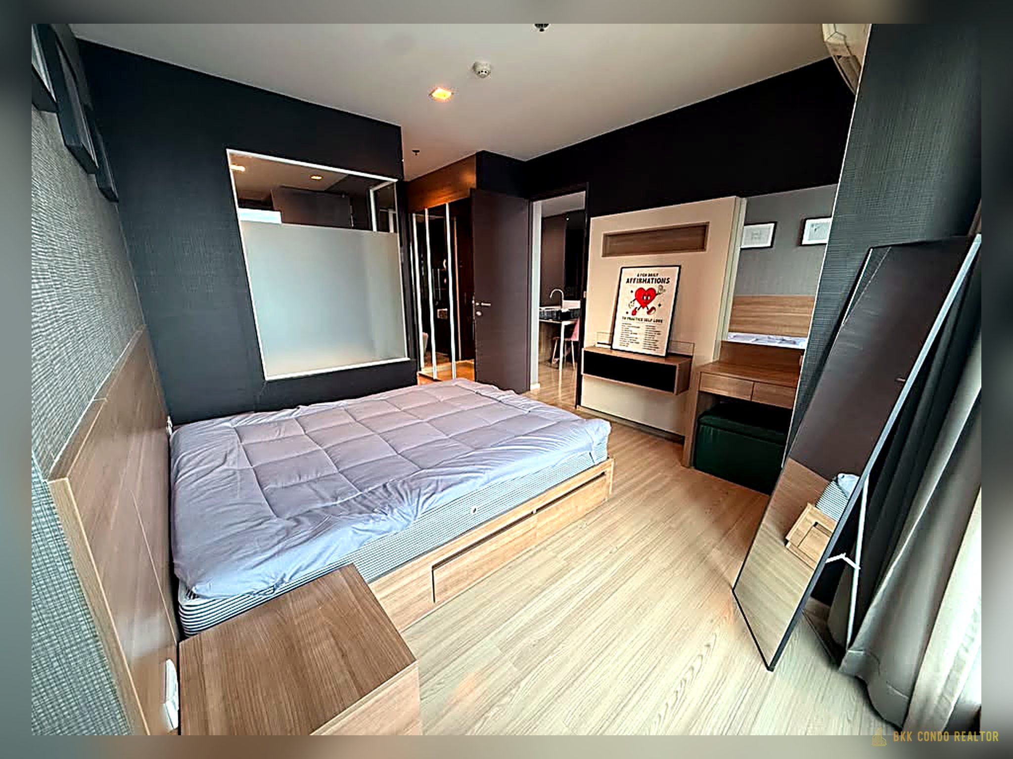 1-Bedroom Condo for Rent at Rhythm Sathorn 21 (45 sqm) — Saphan Taksin BTS