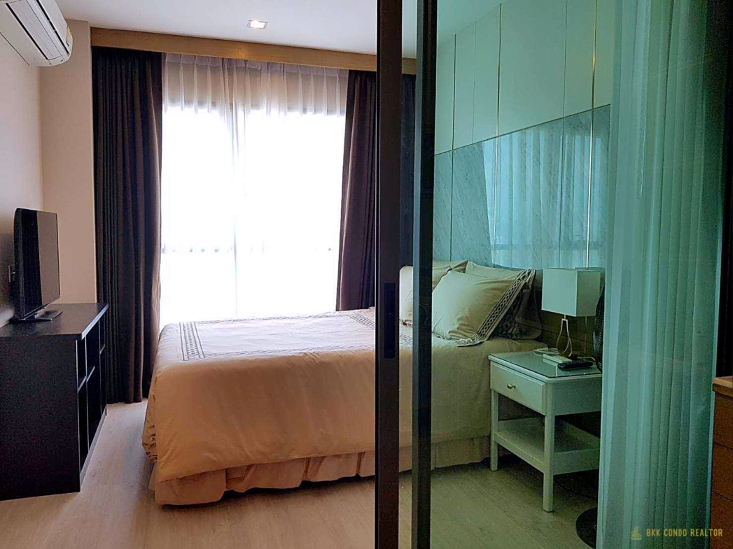 1-Bedroom Condo for Rent at Rhythm Rangnam (35 sqm) — Victory Monument BTS