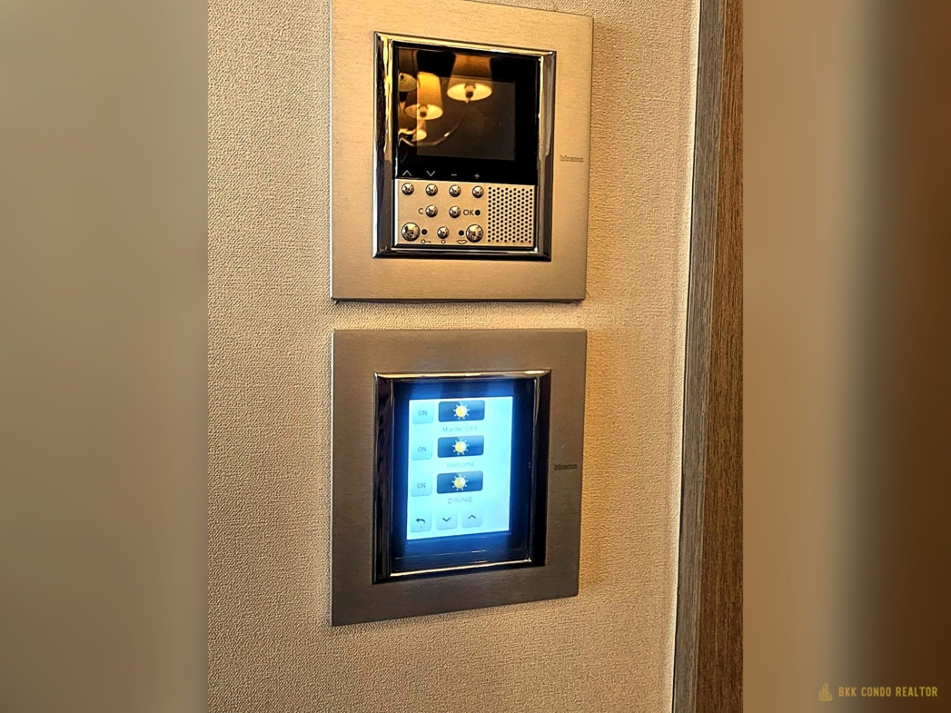 1-Bedroom Condo for Rent at The XXXIX By Sansiri (55 sqm) — Phrom Phong BTS