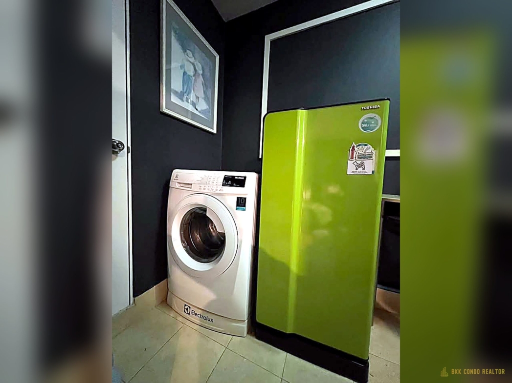 1-Bedroom Condo for Rent at Garden Asoke Rama9 (33.08 sqm) — Phetchaburi MRT