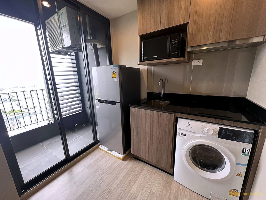 Studio Condo for Rent at IDEO Mobi Sukhumvit Eastgate (26 sqm) — Bangna BTS