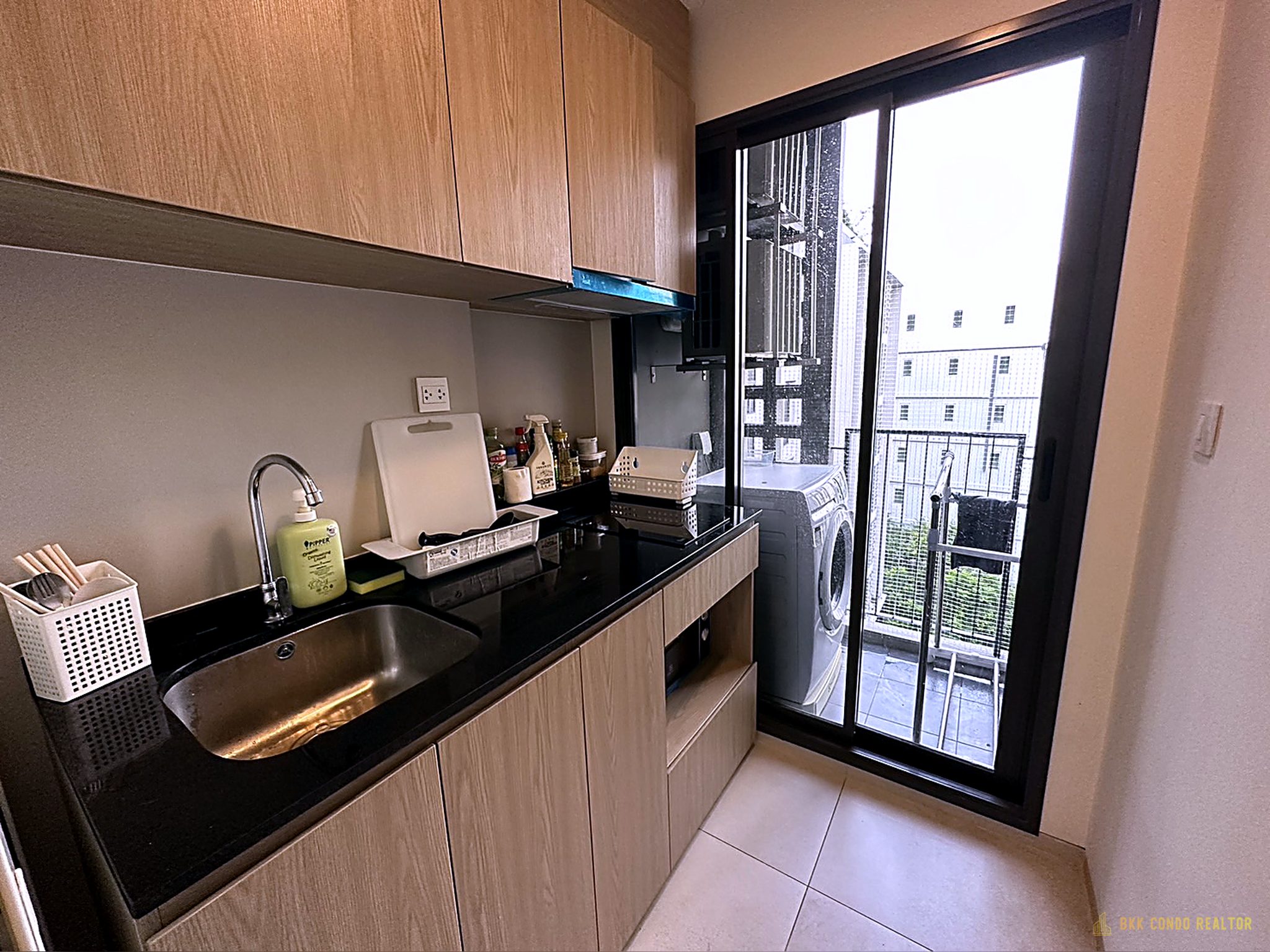 Studio Condo for Rent at Chambers Onnut Station (27 sqm) — On Nut BTS