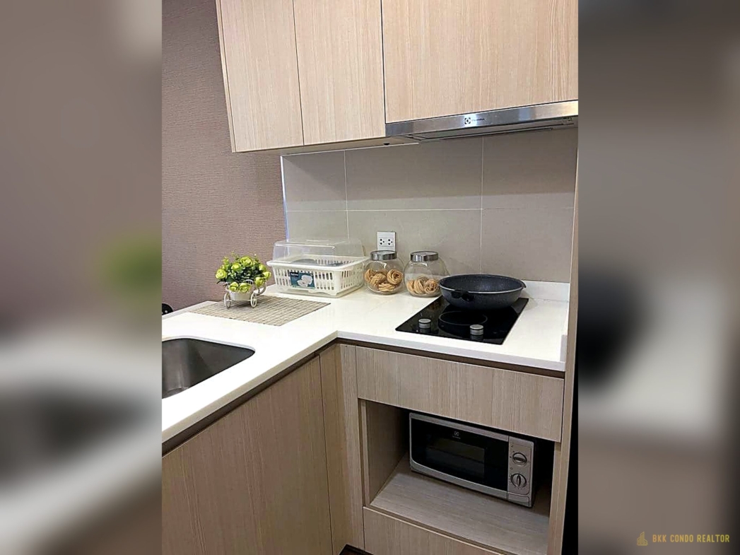 1-Bedroom Condo for Rent at Maestro 12 (31 sqm) — Ratchathewi BTS