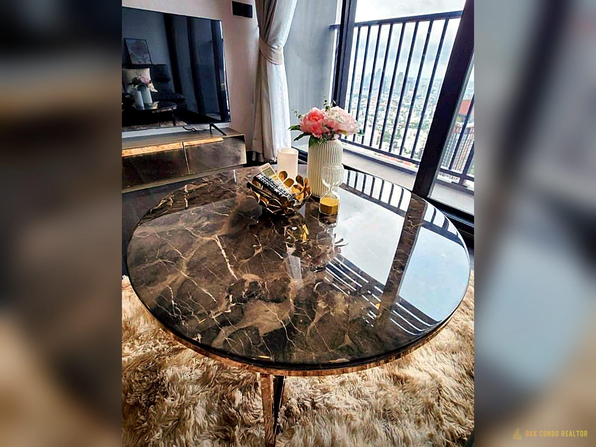 1-Bedroom Condo for Rent at Park Origin Thonglor (45 sqm) — Thonglor BTS