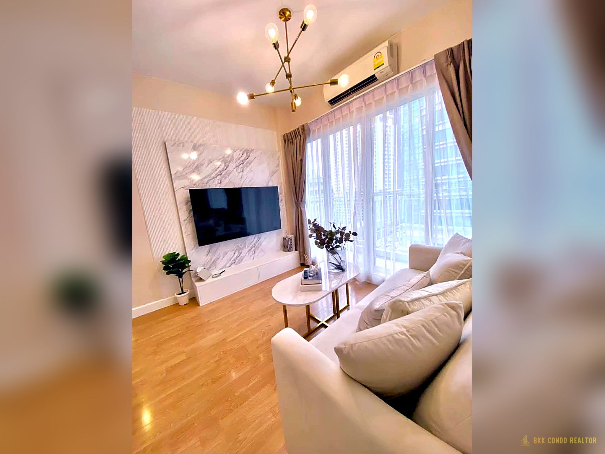 1-Bedroom Condo for Rent at The Parkland Grand Asoke-Phetchaburi (35.66 sqm) — MRT Phetchaburi