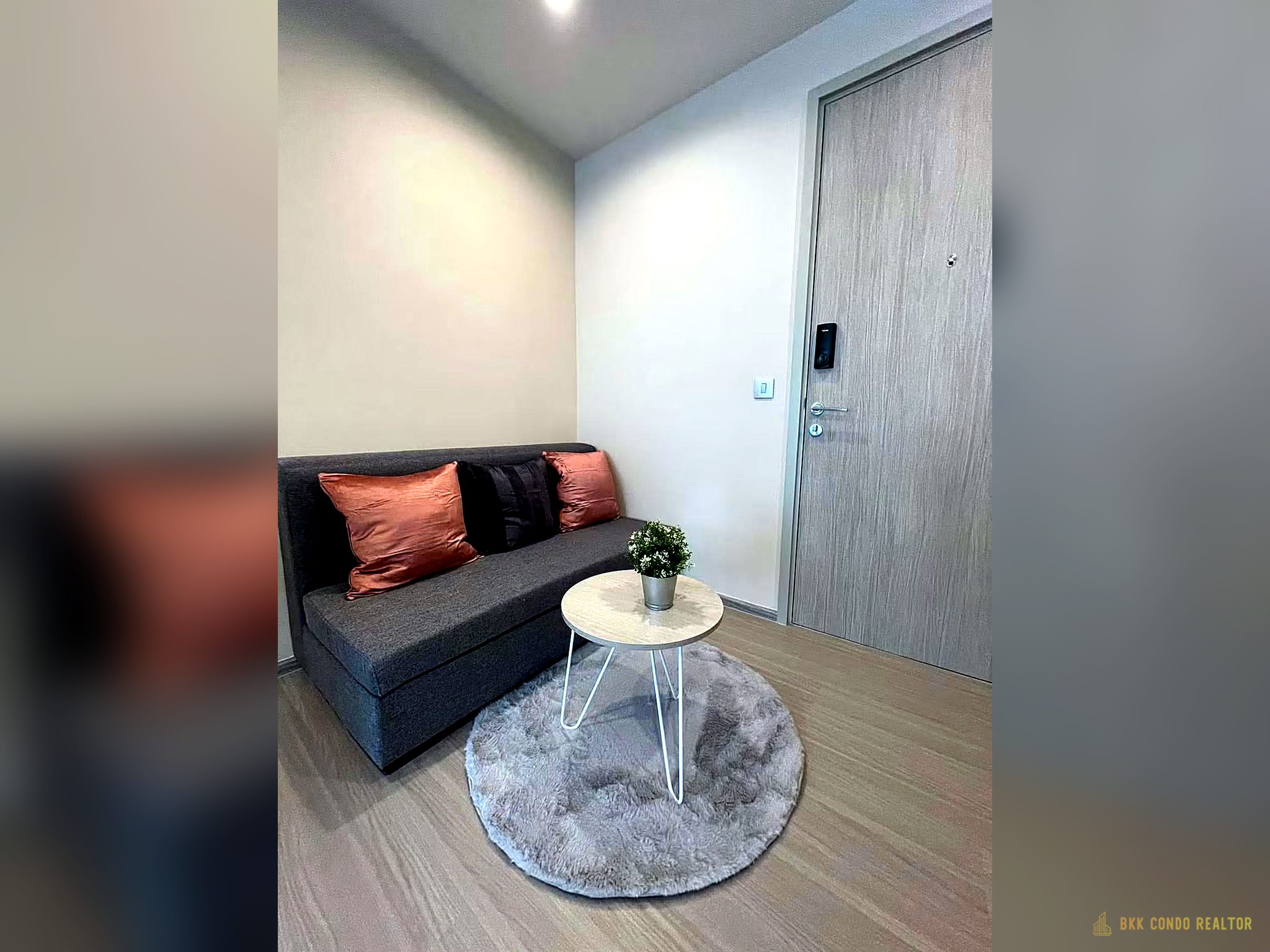 1-Bedroom Condo for Rent at Aspire Erawan Prime (32.5 sqm) — Chang Erawan BTS