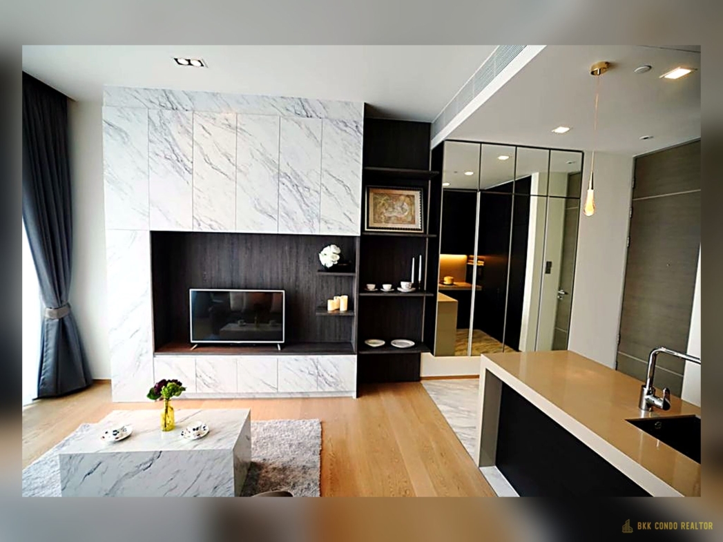 1-Bedroom Condo for Rent at Saladaeng One (57 sqm) — Silom MRT