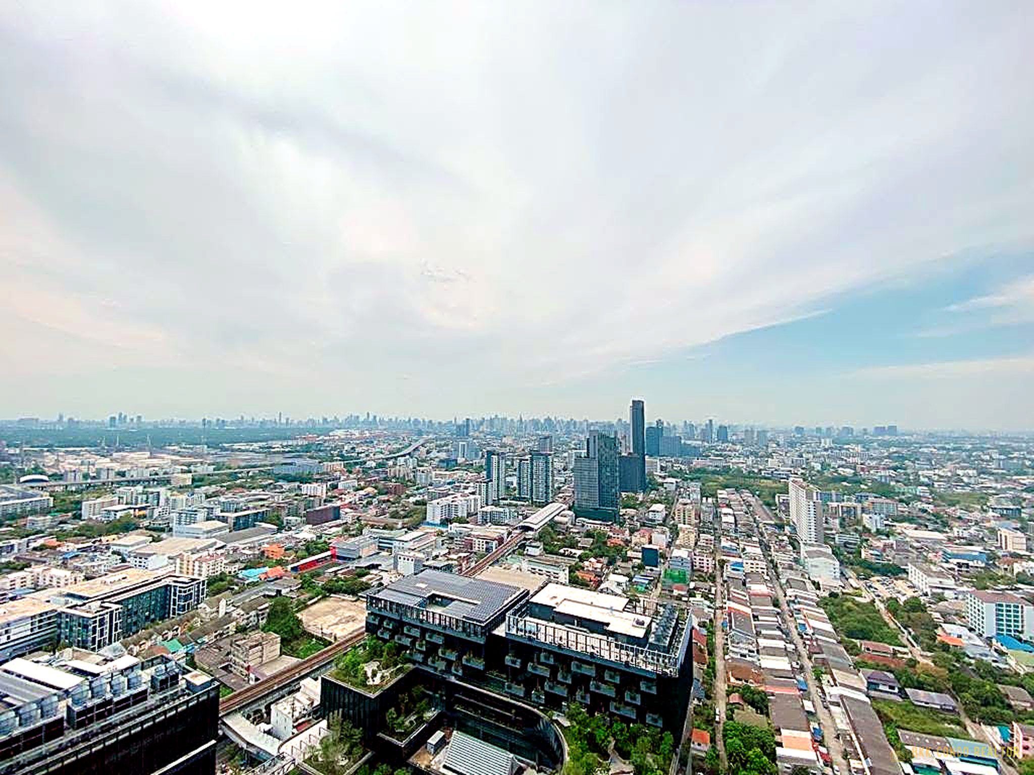 06-balcony_view-12 1-Bedroom Condo for Rent at Whizdom Essence (33 sqm) — Punnawithi BTS