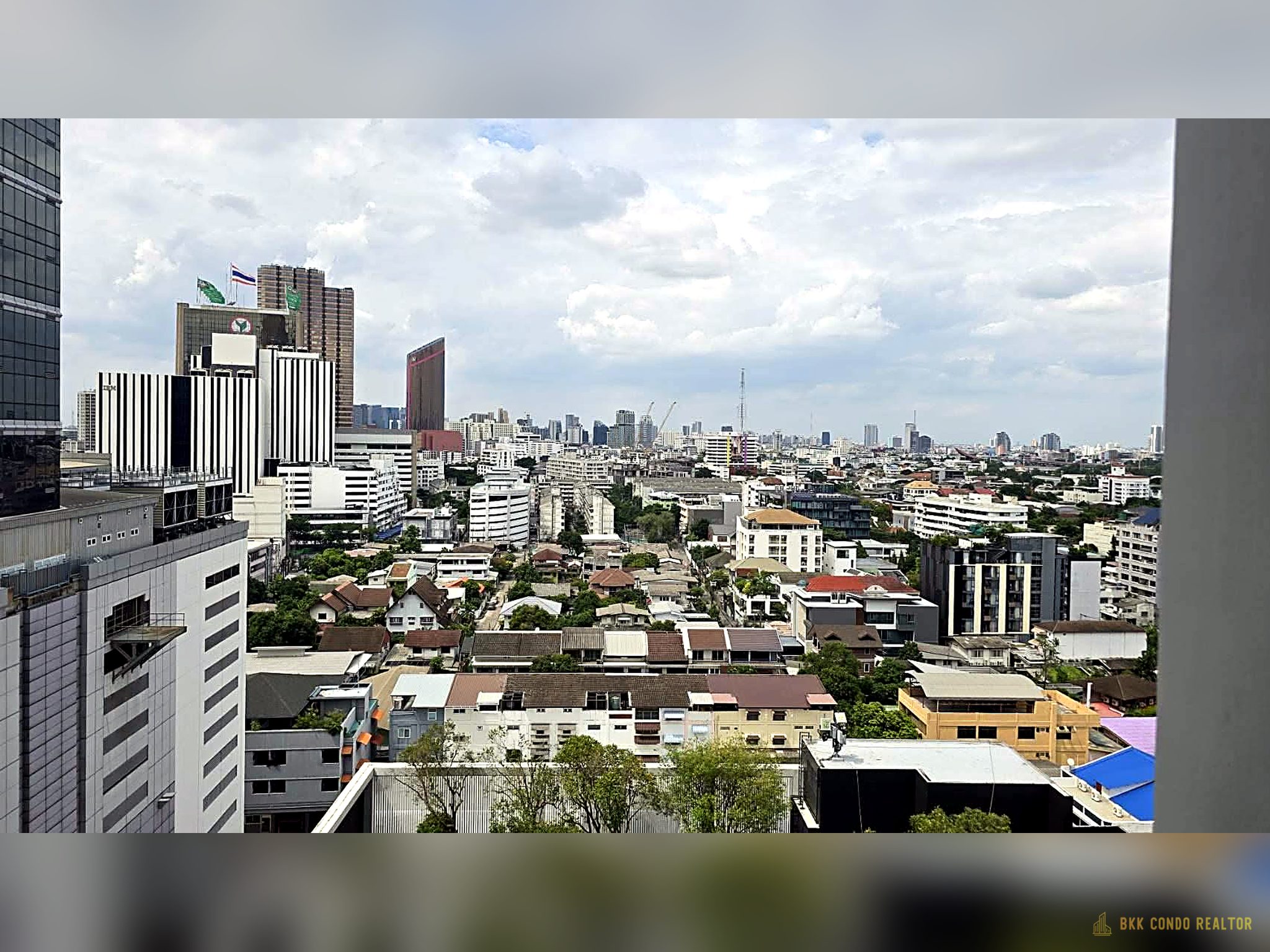 1-Bedroom Condo for Rent at Noble Around Ari (35 sqm) — Ari BTS