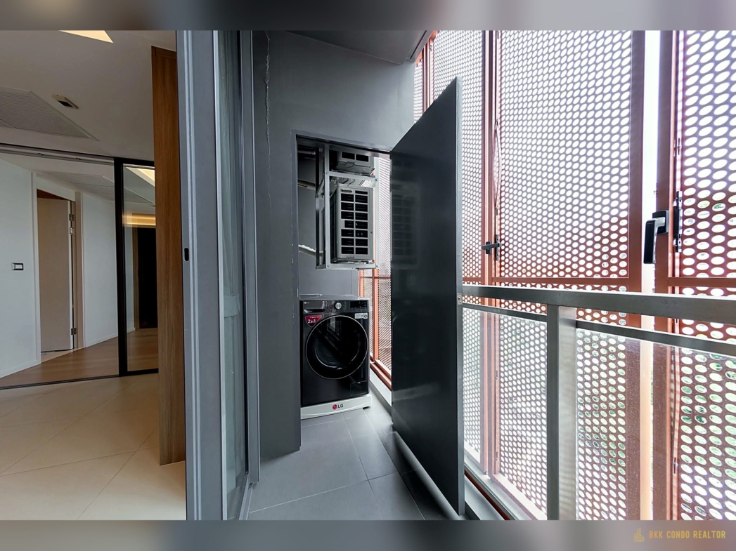 1-Bedroom Condo for Rent at Circle Sukhumvit 31 (45.59 sqm) — Phrom Phong BTS