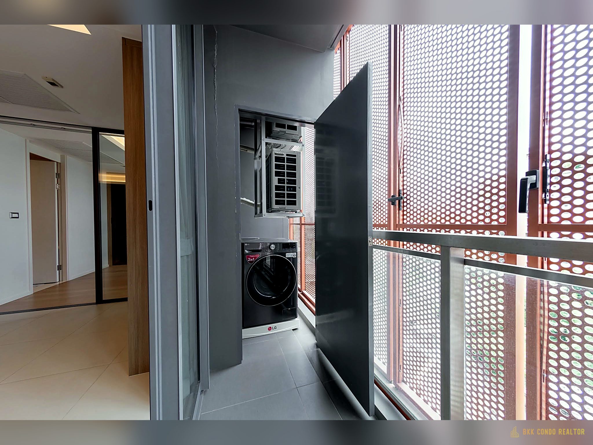 1-Bedroom Condo for Rent at Circle Sukhumvit 31 (45.59 sqm) — Phrom Phong BTS