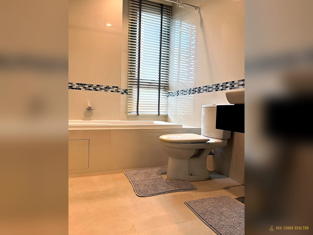 1-Bedroom Condo for Rent at IDEO Q Phayathai (45 sqm) — Phaya Thai BTS